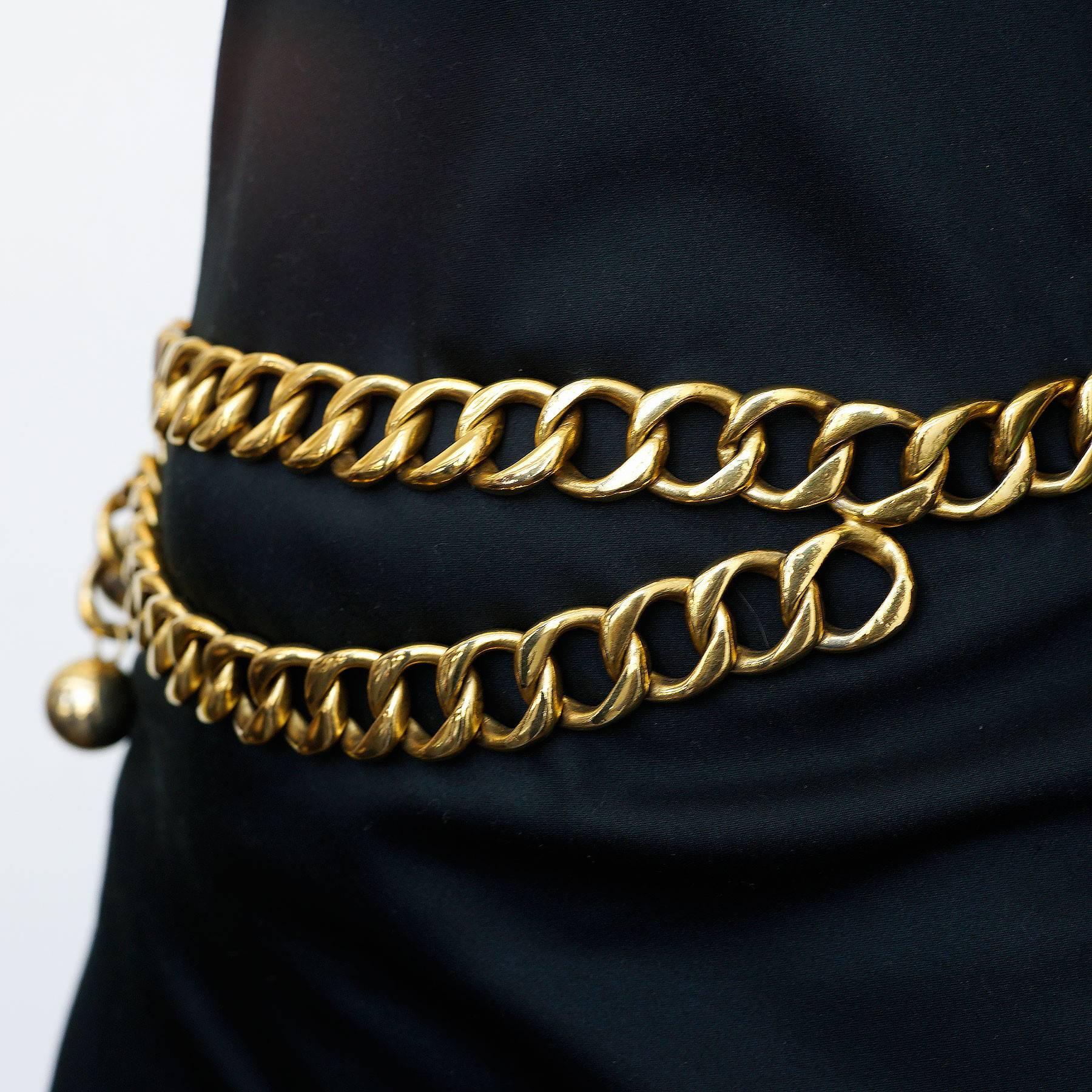 Classic Chanel Double Chain Belt In Good Condition In Los Angeles, CA