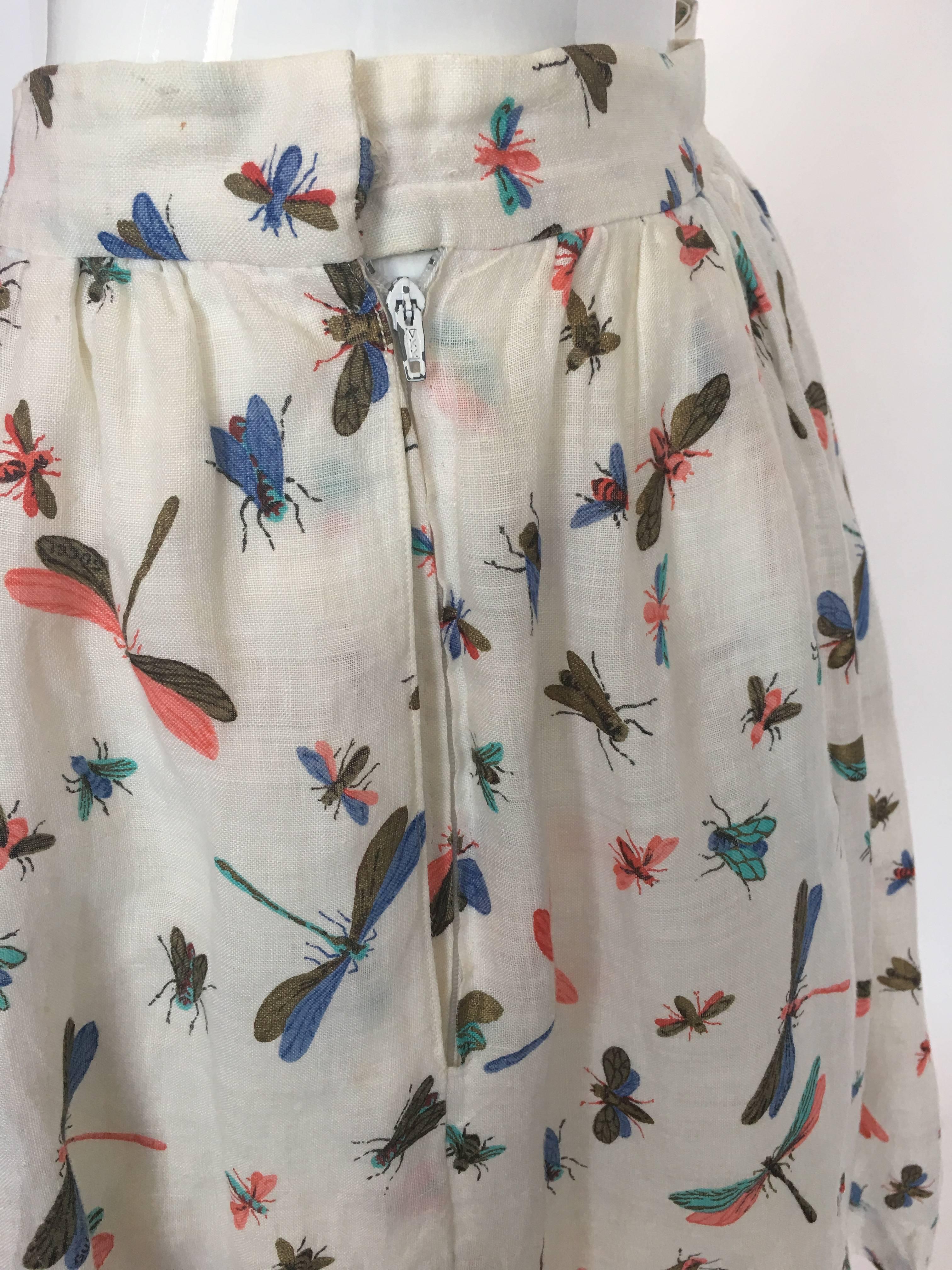 Gucci Linen 2 Piece Dragonfly Print Skirt / Skirt Set, 1980s  In Good Condition For Sale In Los Angeles, CA