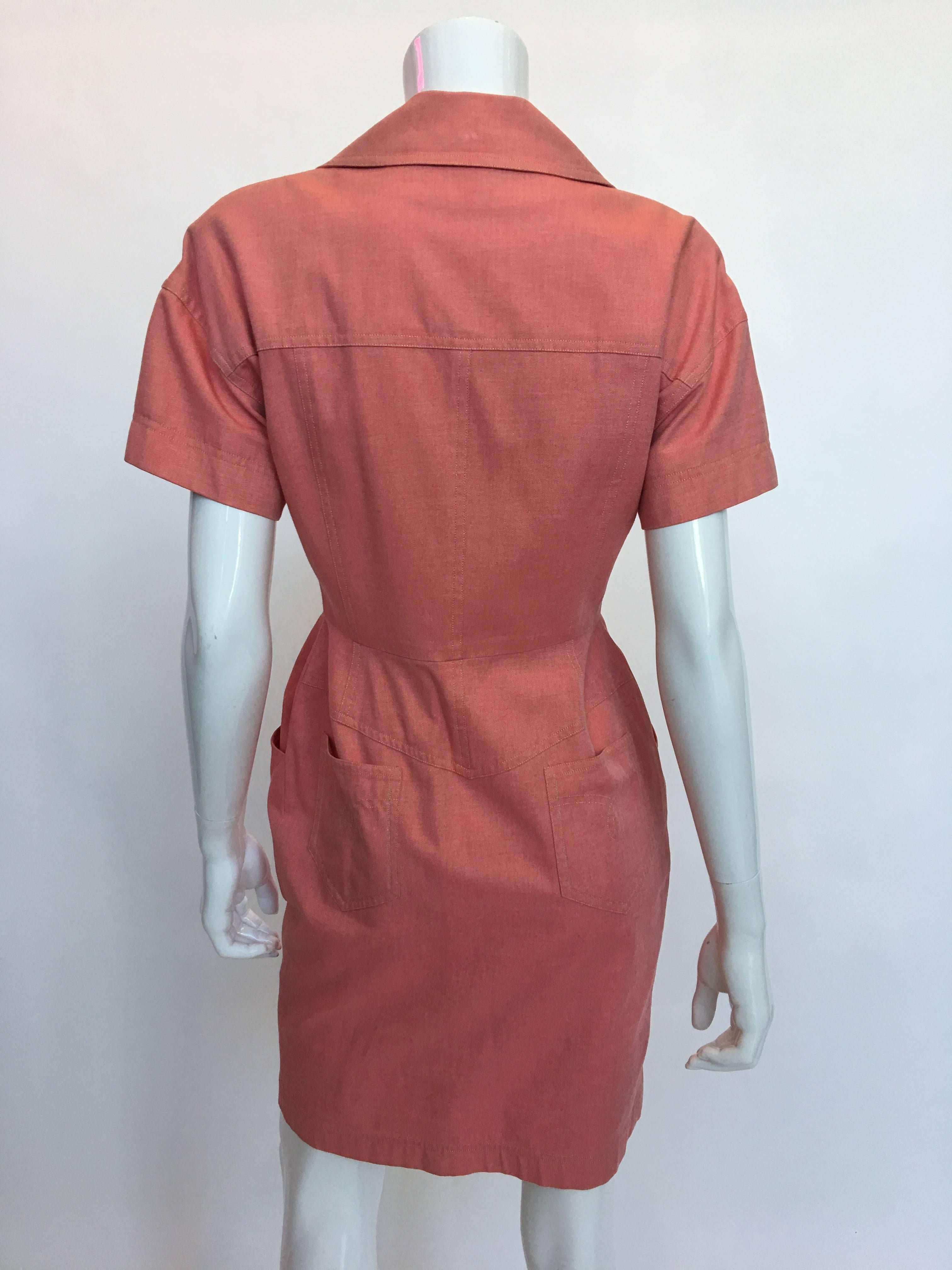 1990s Bill Blass Salmon Pink Button Up Suit Dress
Made in China
Size Label 4

Measurements (taken flat):
Shoulders - seam to seam: 22