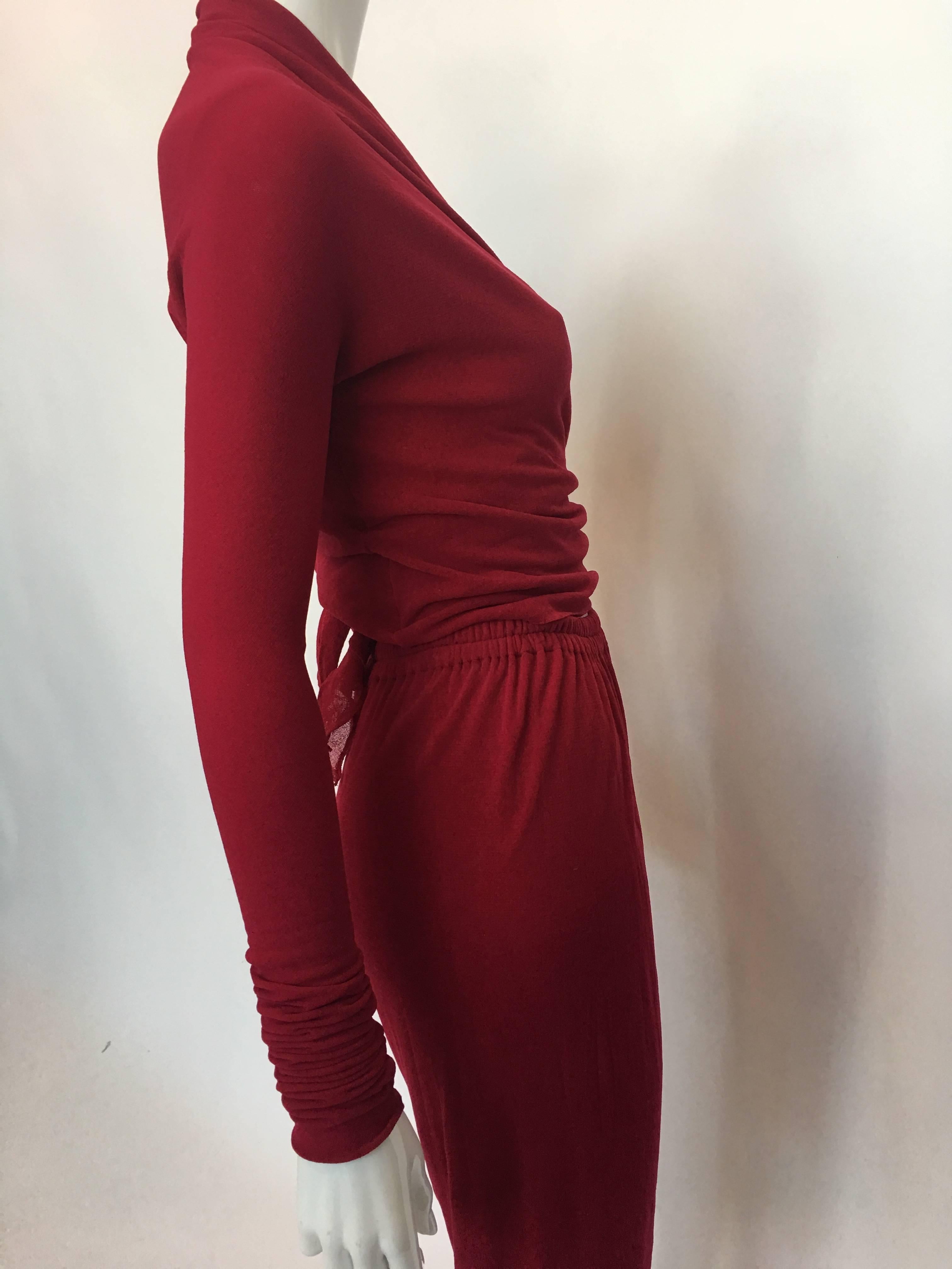 1980s Giorgio Di Sant Angelo Raspberry 2 Piece Pant Set
Mesh Polyester Stretch Fabric
True raspberry color
Top can be styled 3 ways
Size label marked: II
Mannequin size 4 & waist measures 24.5