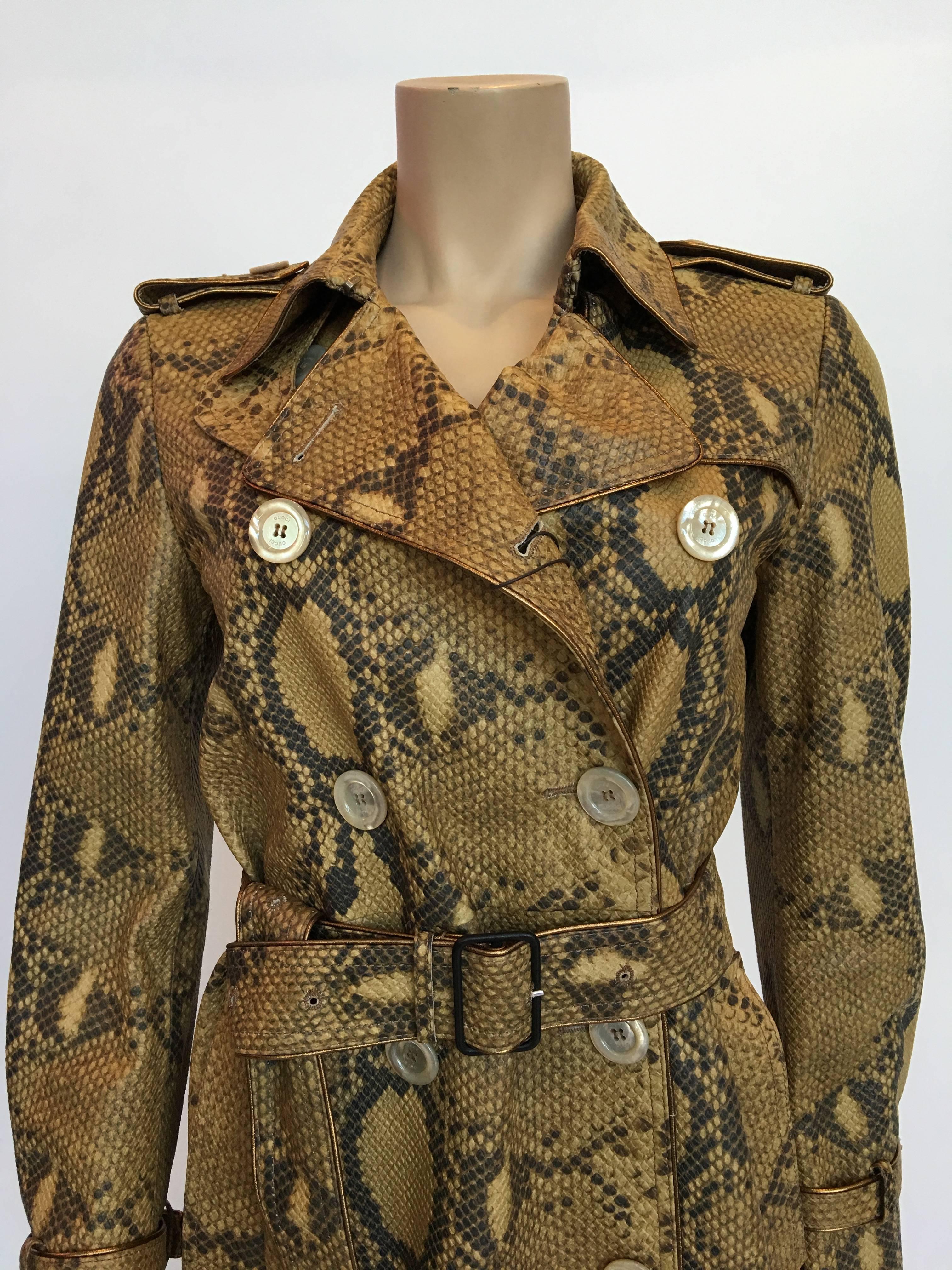 GUCCI Leather Snake Skin Print Trench

Size Label : 42
Made in Italy
Size Label : 42 
Dusty rose silk lining

Measurements *ALL MEASUREMENTS TAKEN FLAT*
Shoulders ( Seam to seam ) : 15