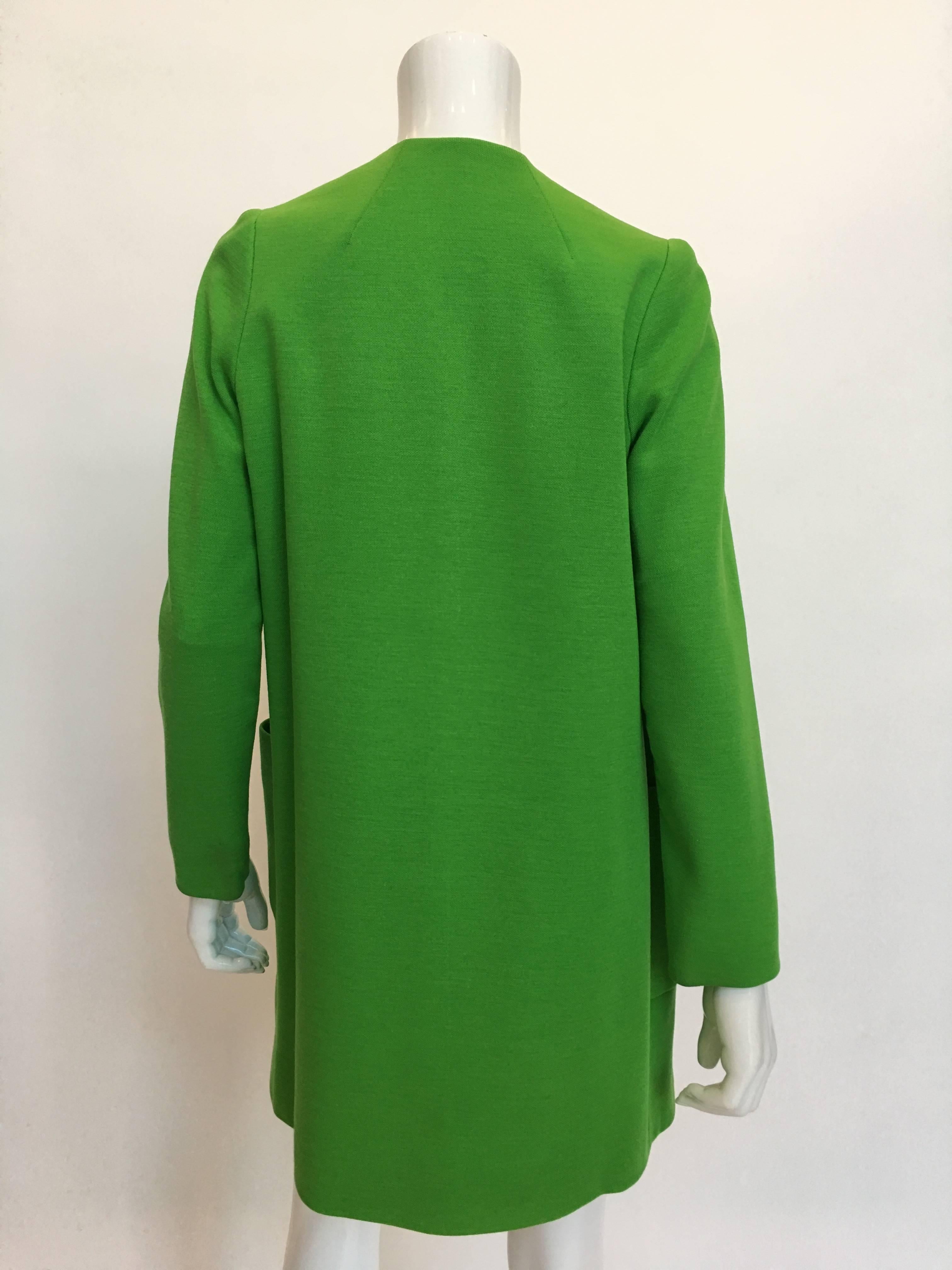 Norell Vintage 1960'S Kelly Green Coat In Good Condition For Sale In Los Angeles, CA