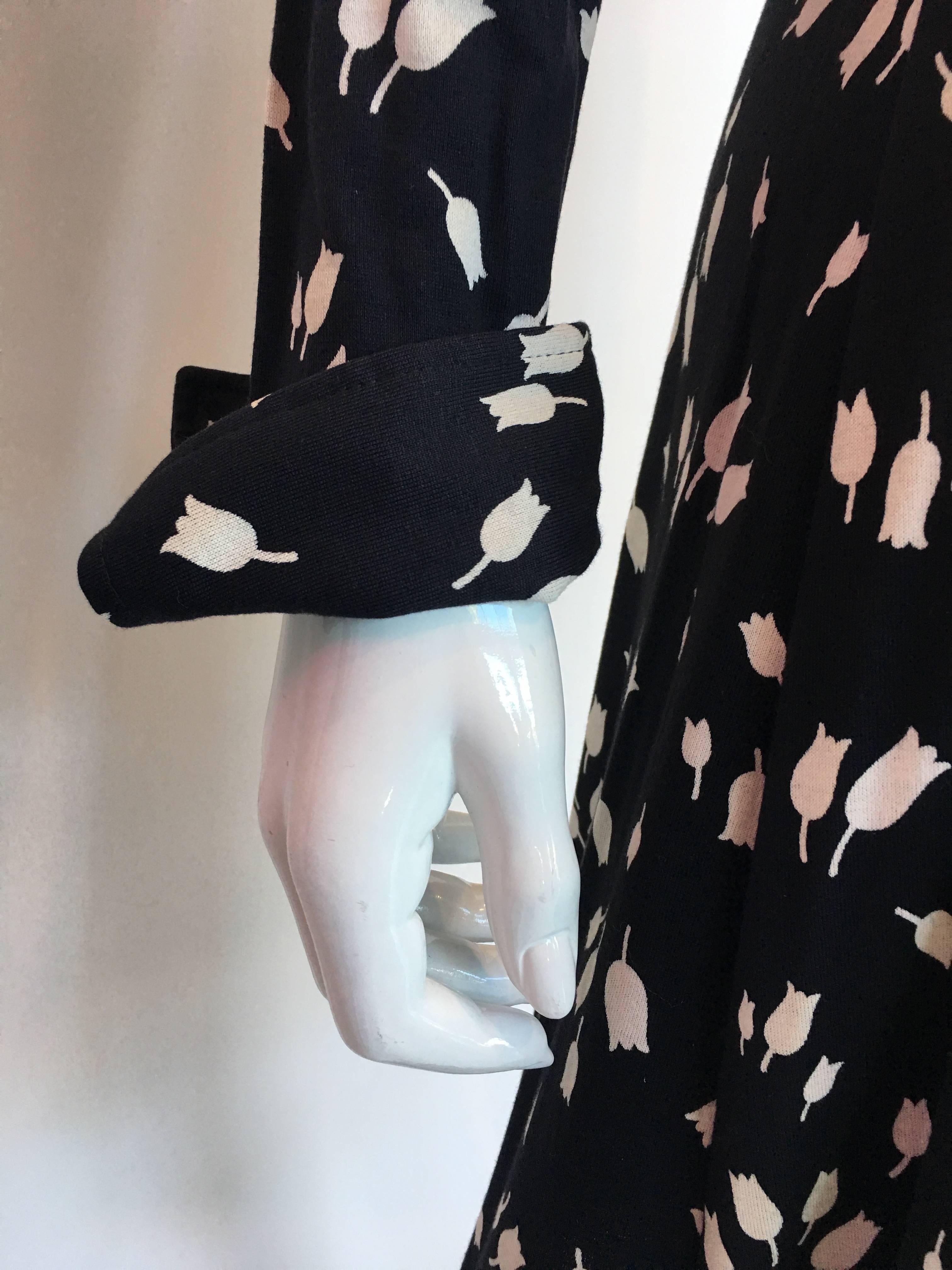 Women's or Men's Diane Von Furstenberg Black and White Tulip Dress, 1970's