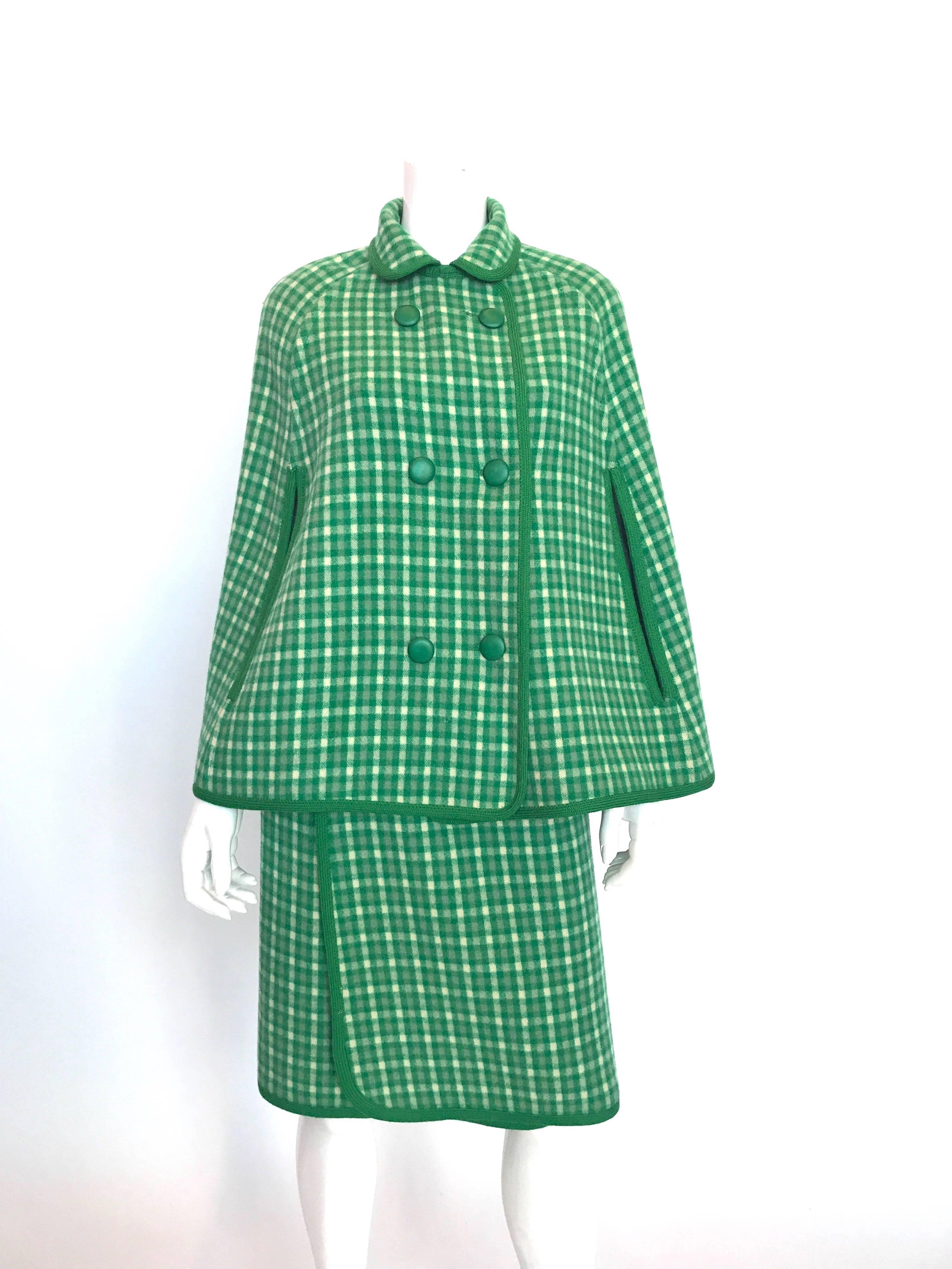 1960s Weatherall Green & White Check Reversable Wool Capelet & Skirt Set w/ Cap 
Very Mod.

True Kelly Green Color
Made in Great Britain
Size: N/A

Measurements (taken flat):
Capelet:
Shoulders (approx): 15.5