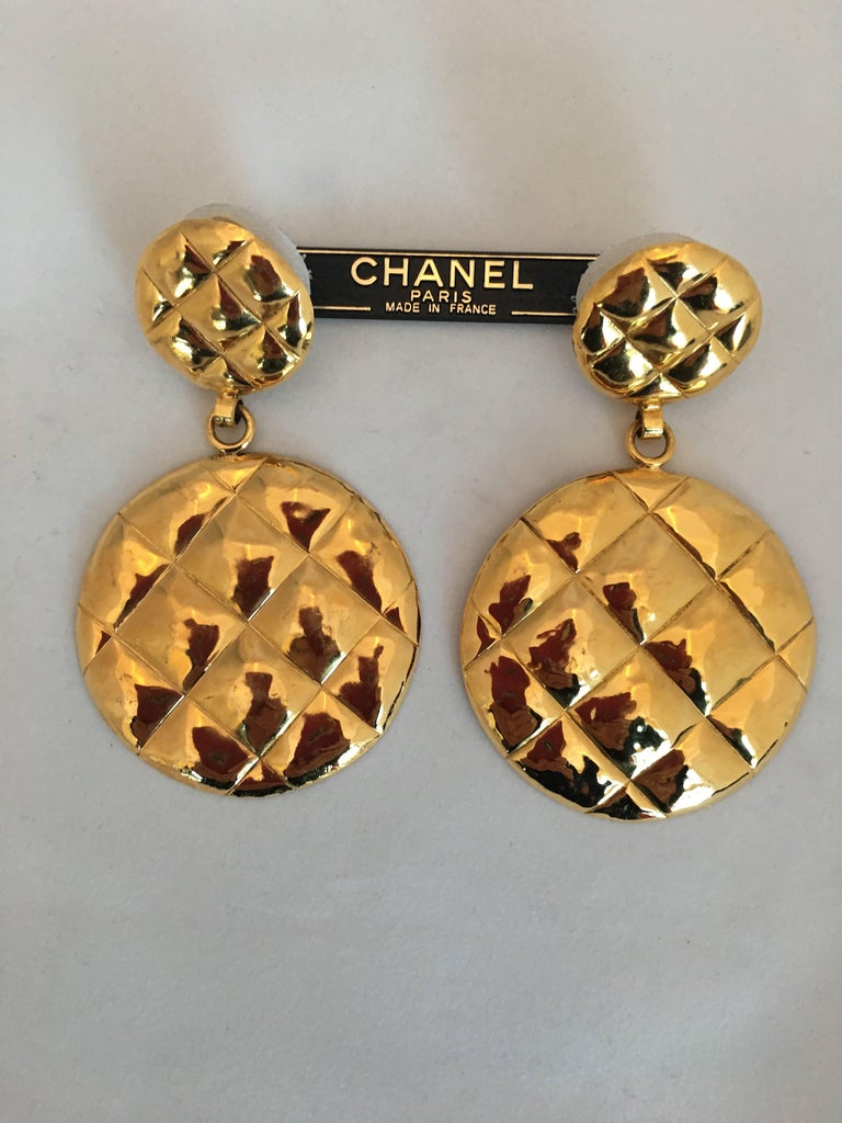 Chanel Gold Tone Quilted Drop Clip Earrings, 1980s For Sale at 1stdibs