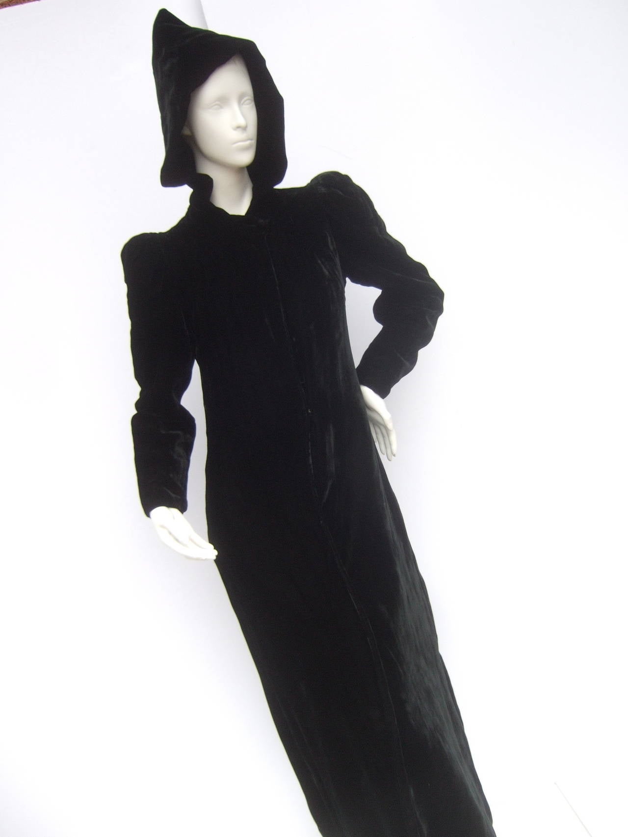 Women's Dramatic Black Silk Velvet Hooded Evening Coat c 1960