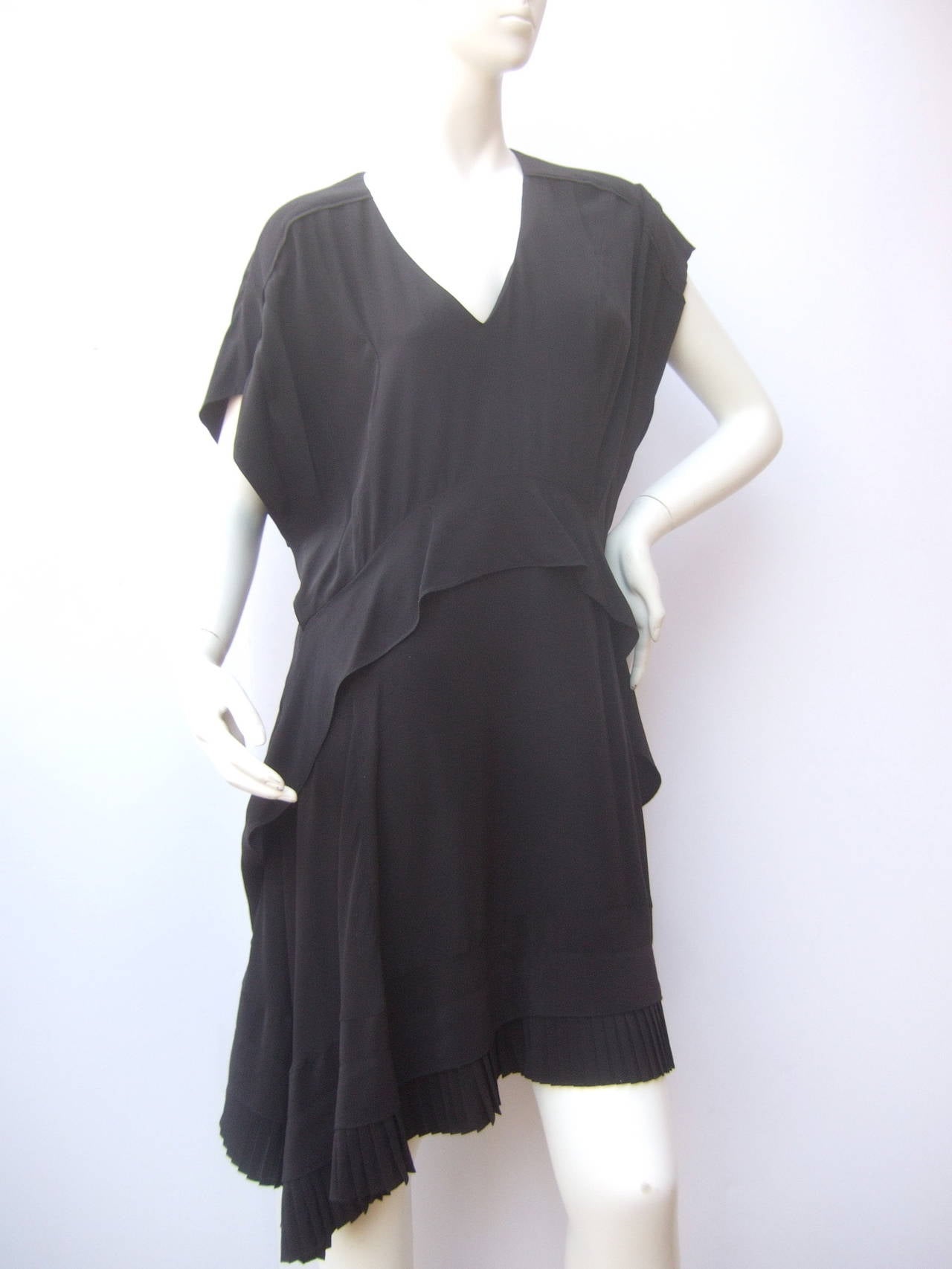 Balenciaga Sumptuous Black Silk Asymmetrical Pleated Dress Size 44 In Excellent Condition In University City, MO