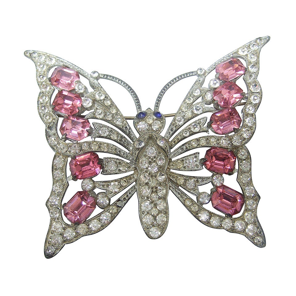 1940er Jahre Massive glitzernde Schmetterlingsbrosche aus Kristall im Angebot