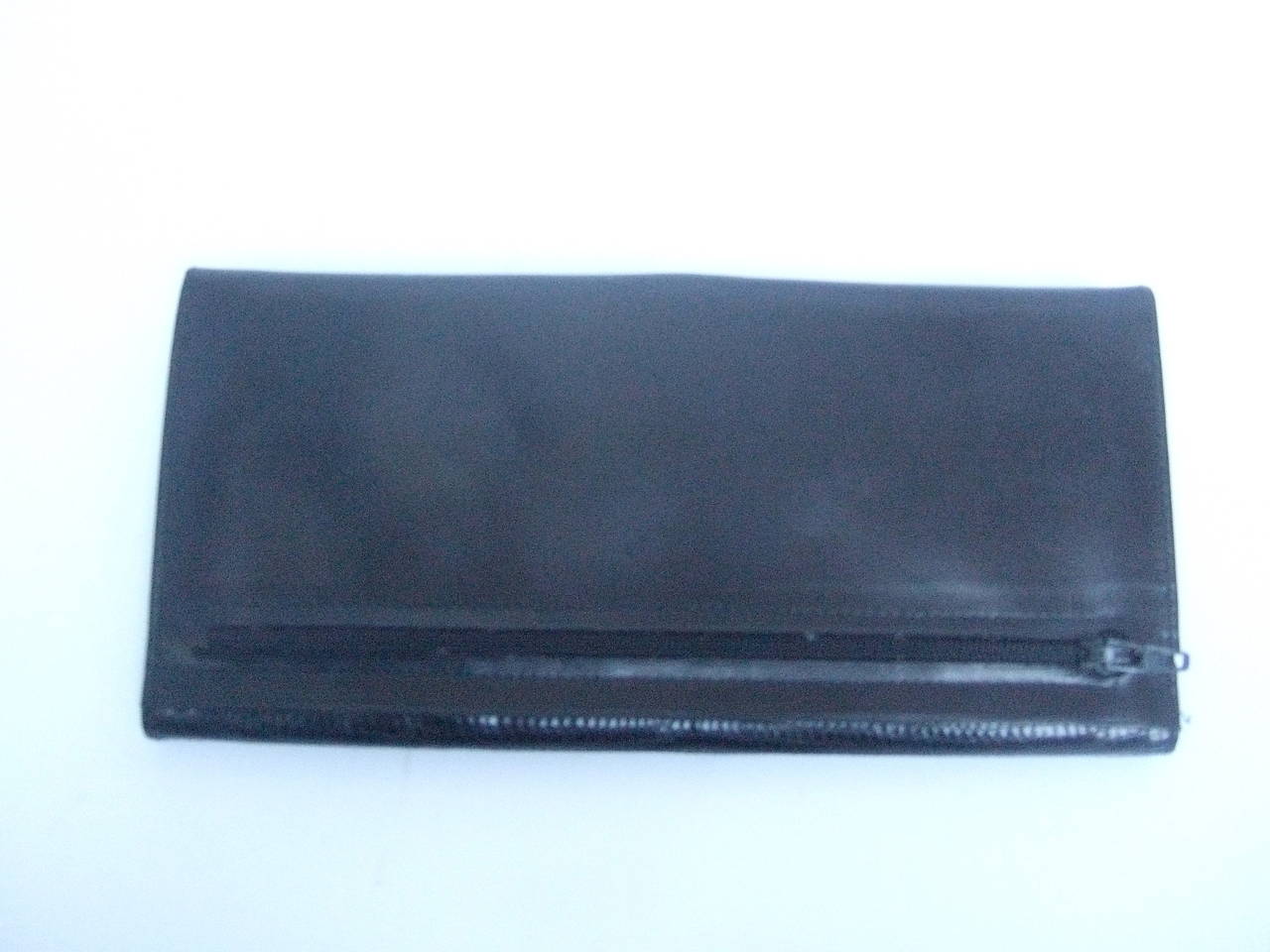 gucci hand clasp wallet