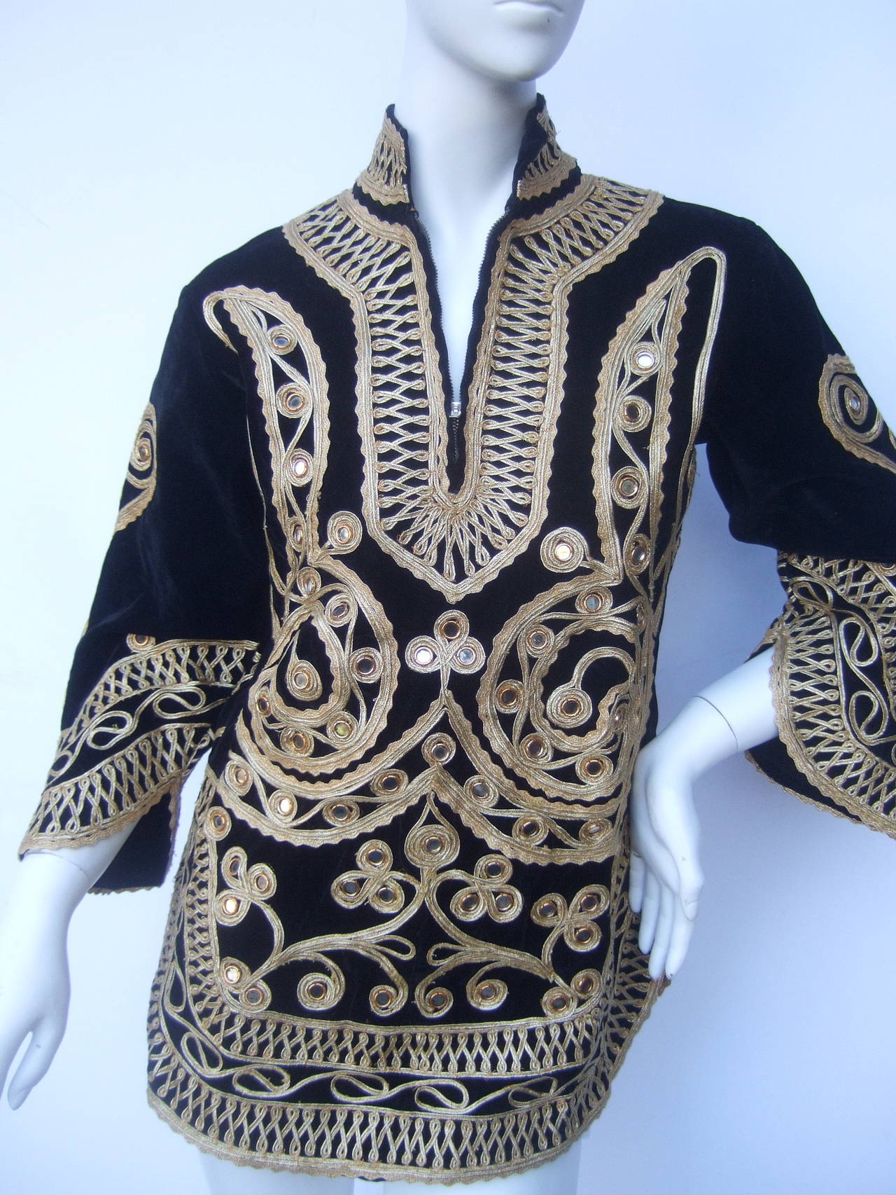 Exotic Black Velveteen Gold Metallic Applique Tunic c 1970s In Excellent Condition In University City, MO