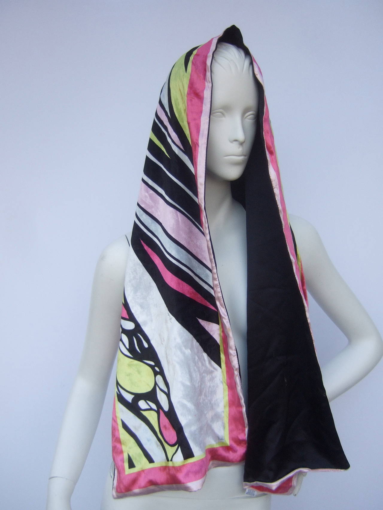 Emilio Pucci Luxurious Velvet Print Oblong Scarf Made in Italy 1