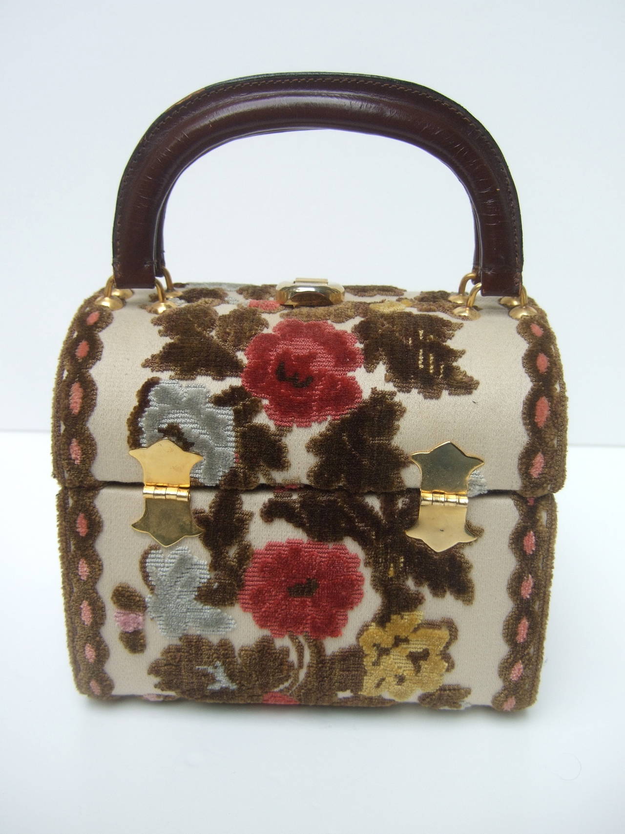 Brocade Box Style Handbag Designed by Tano of Madrid c 1970 In Good Condition In University City, MO