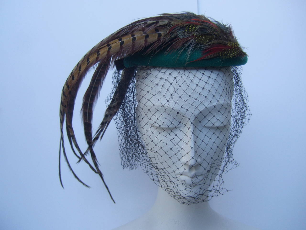 Women's Dramatic Green Felt Feather Veiled Hat c 1980s