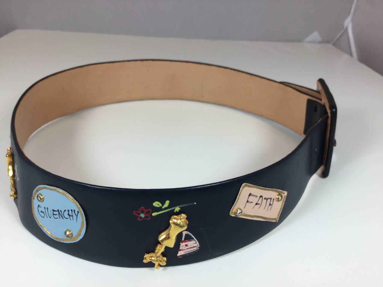 Women's Delightful 1950's Fashion Themed Hand Painted Belt.
