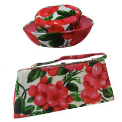 Vibrant Floral Print Velvet Hat & Handbag c 1960 4