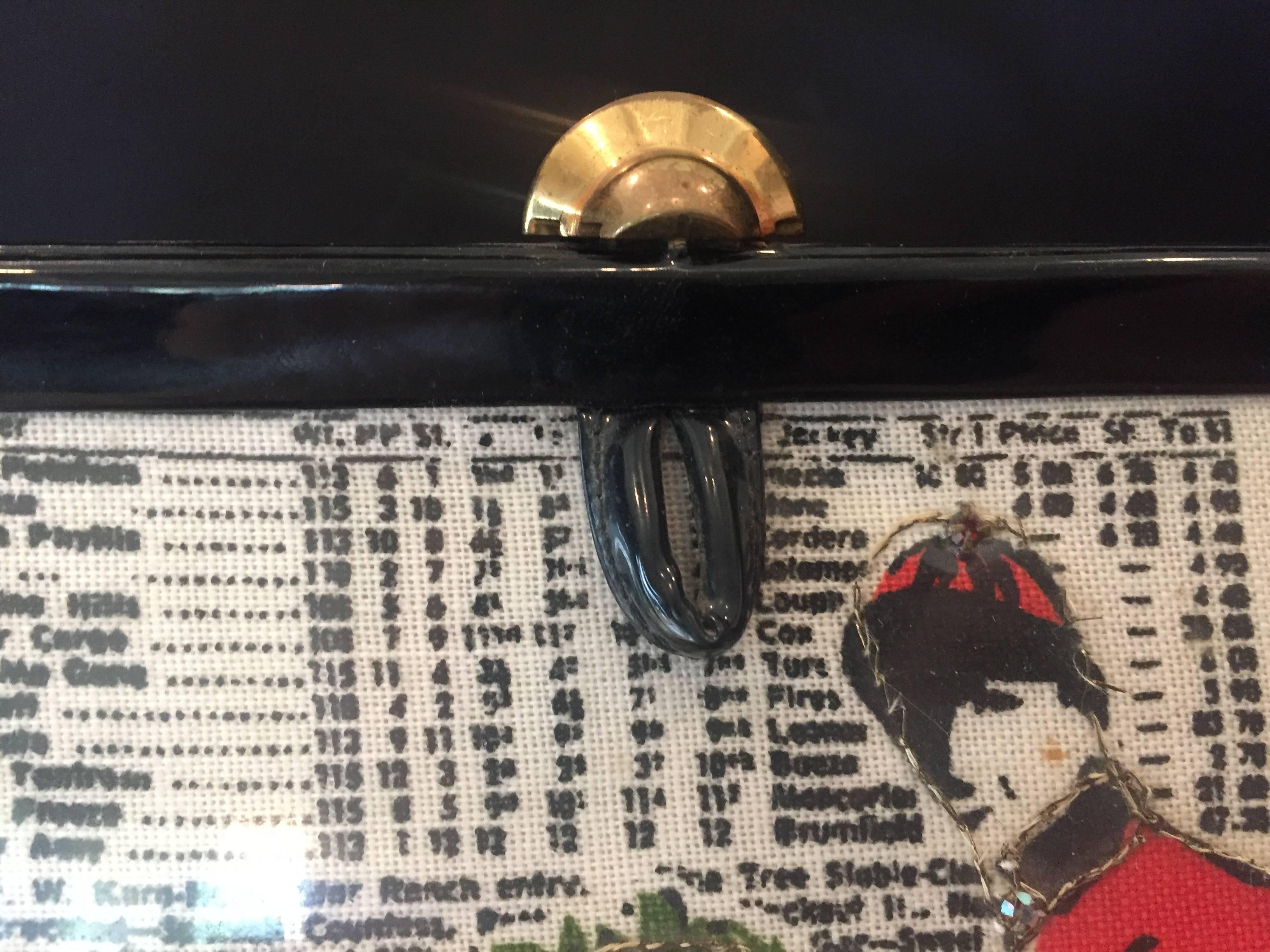 Equestrian Themed Soure Scene Bag. 1950's. In Excellent Condition In University City, MO