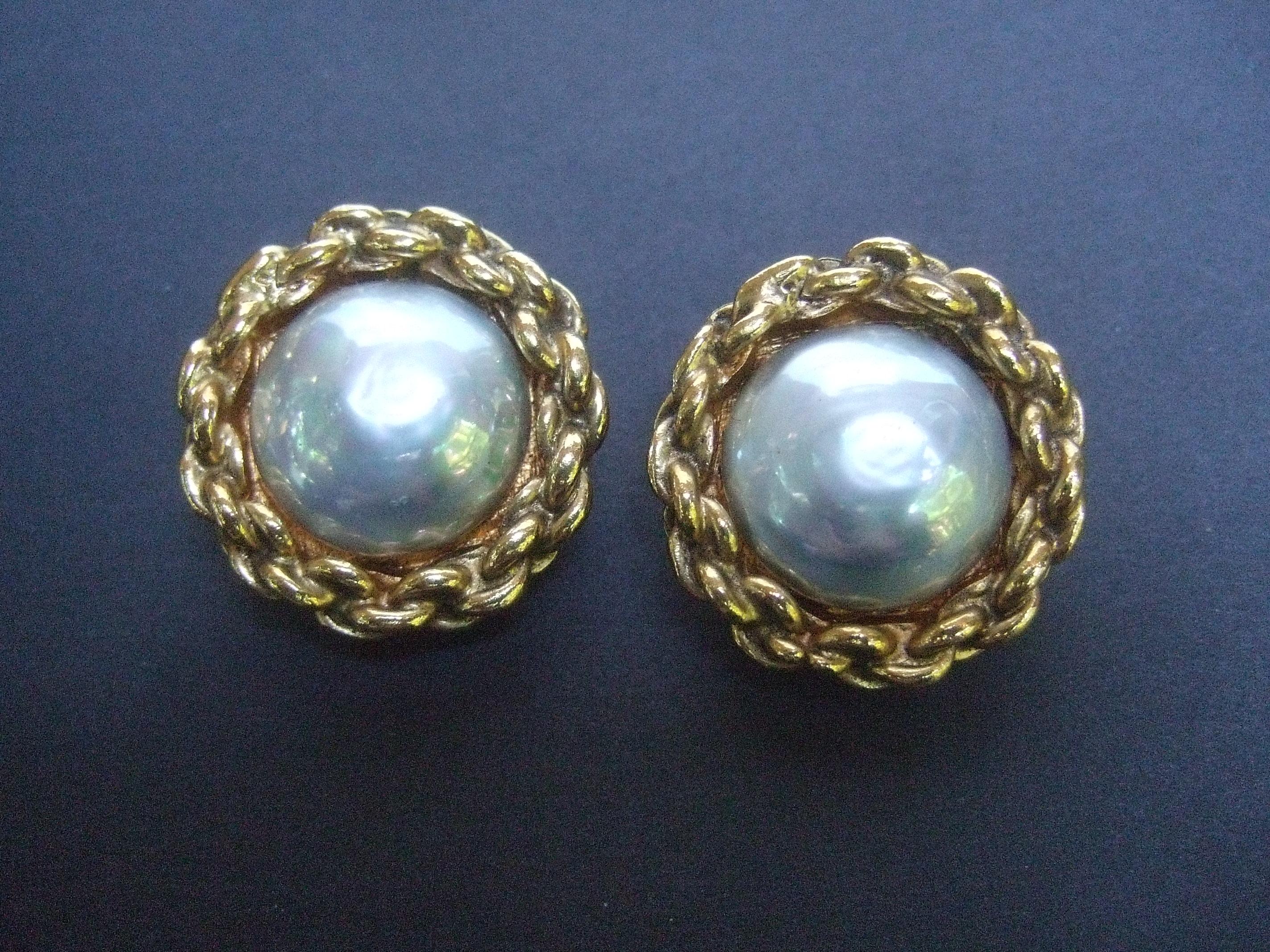 Chanel Glass Pearl Gilt Metal Clip On Button Earrings circa 1990s  In Excellent Condition In University City, MO