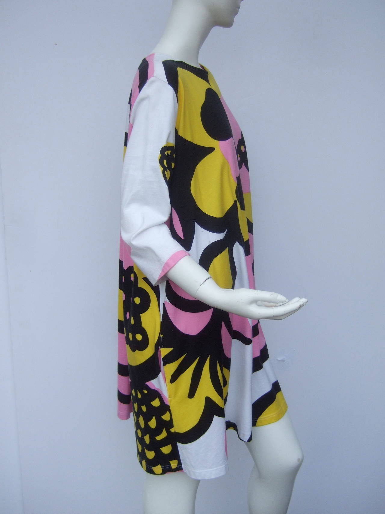 Marimekko Bold Abstract Flower Print Cotton Dress In Good Condition In University City, MO