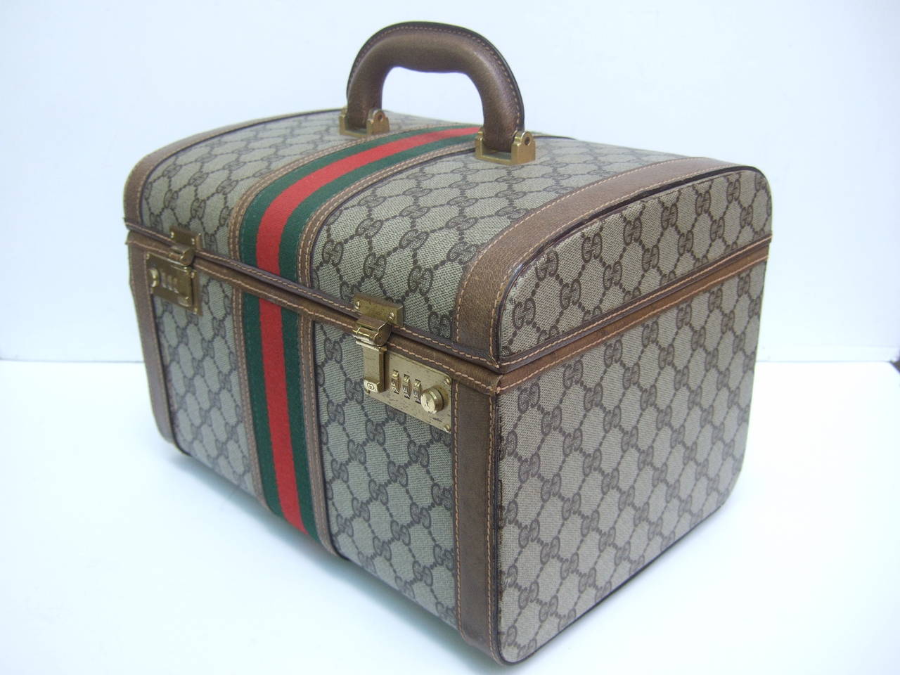 RESERVED SALE PENDING Gucci Luxurious Retro Travel Case Made in Italy c 1970s 1