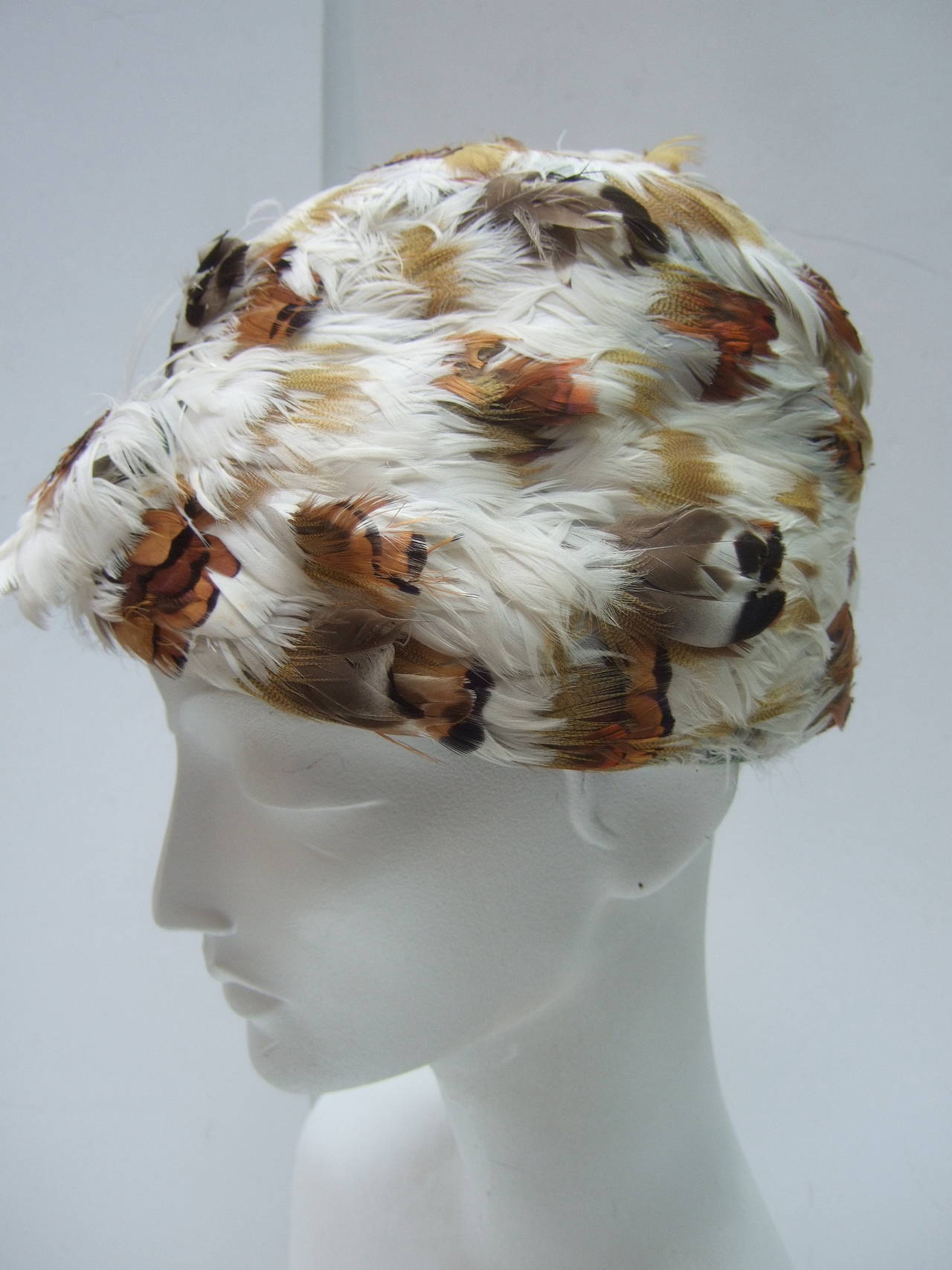 Schiaparelli Exotic Feather Dome Hat Made in Italy c 1950 In Good Condition In University City, MO