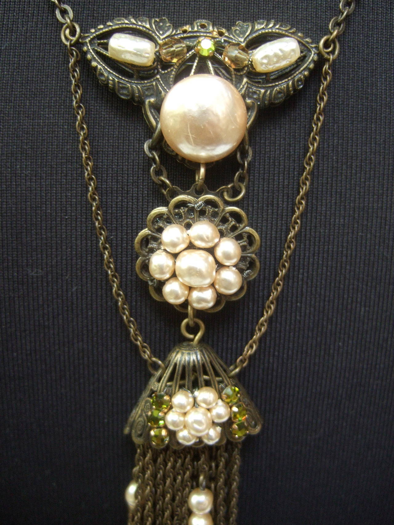 Exquisite Miriam Haskell Pearl Sautoir Chain Necklace c 1940 In Excellent Condition In University City, MO