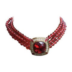 Retro Trifari Elegant Ruby Glass Beaded Choker Necklace c 1980