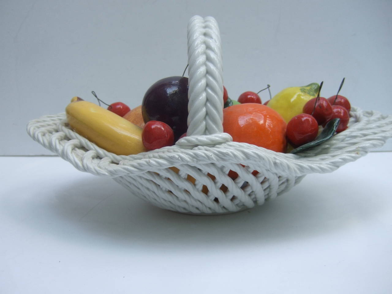 capodimonte porcelain fruit basket