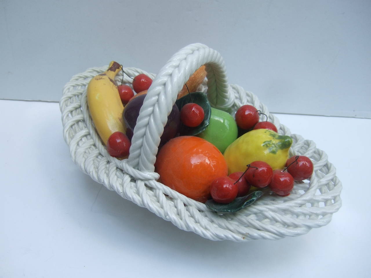 capodimonte fruit bowl