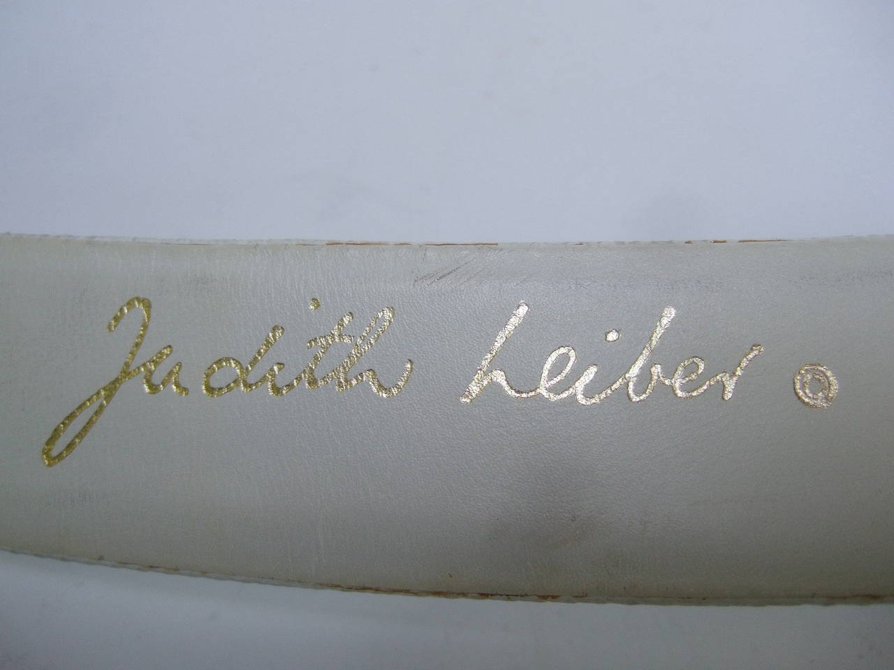 Judith Leiber Gilt Equine Buckle Embossed White Leather Belt For Sale 1