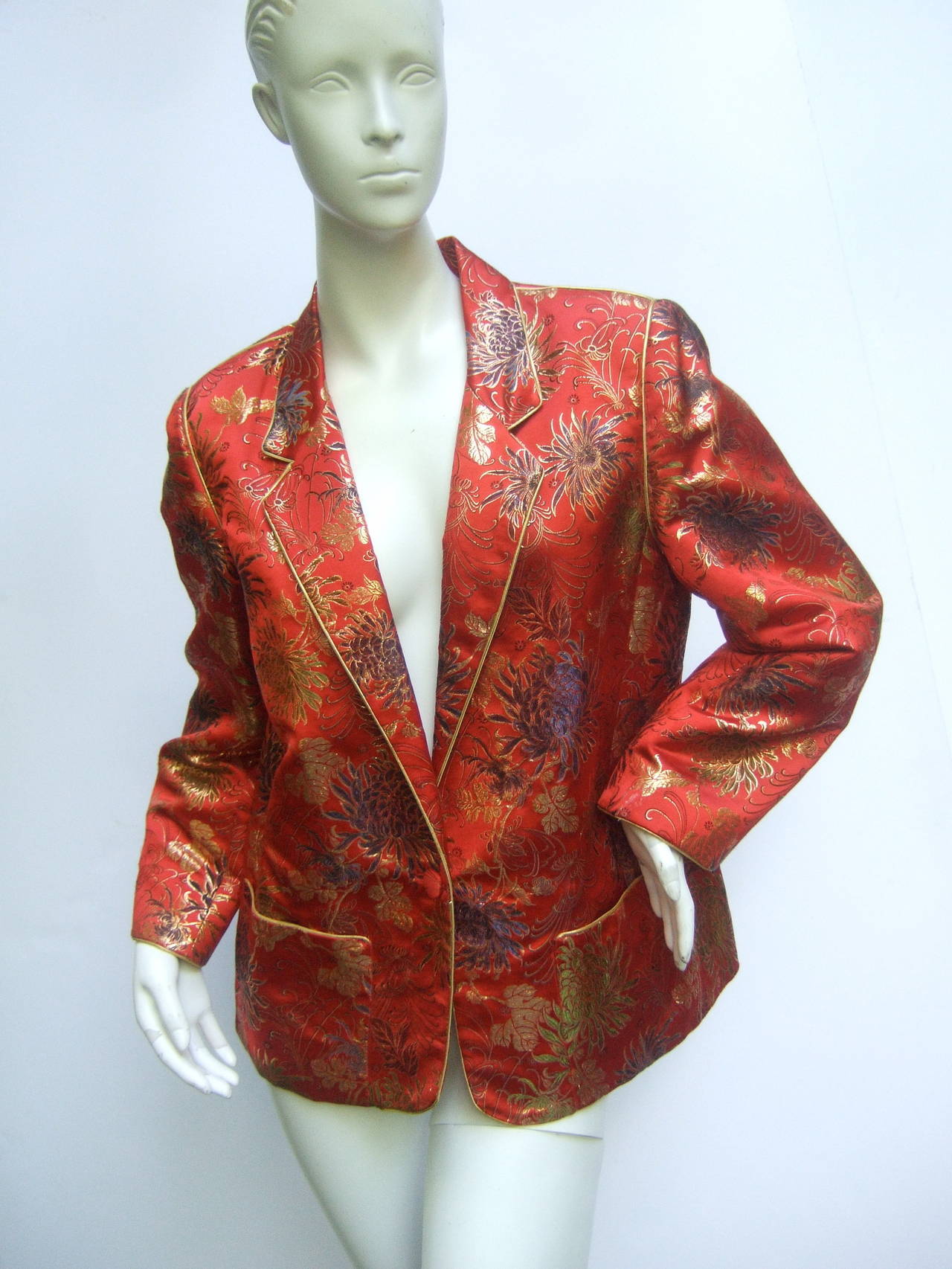 Women's Exotic Scarlet Chinoiserie Brocade Jacket c 1980s For Sale