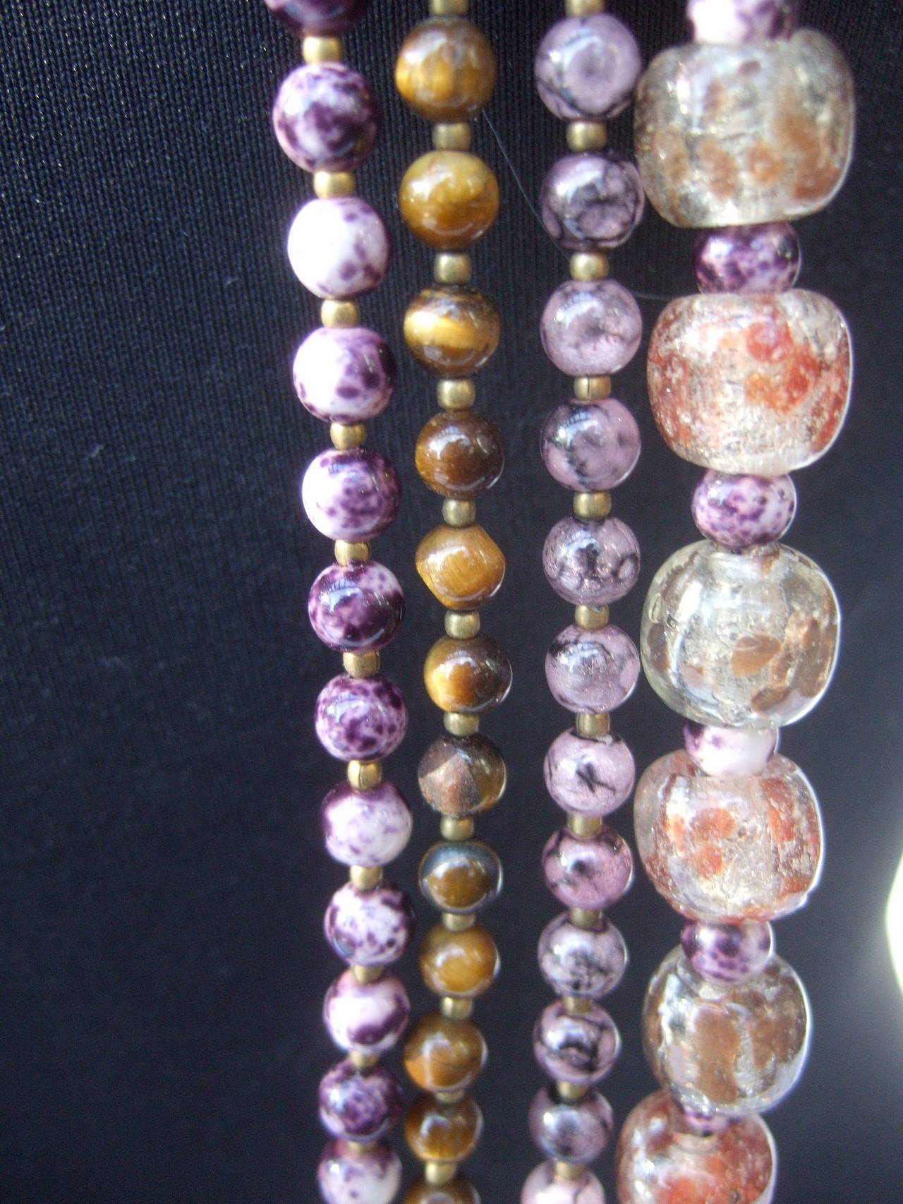 Collier d'avant-garde en perles de pierres et de verre d'artisan Excellent état - En vente à University City, MO