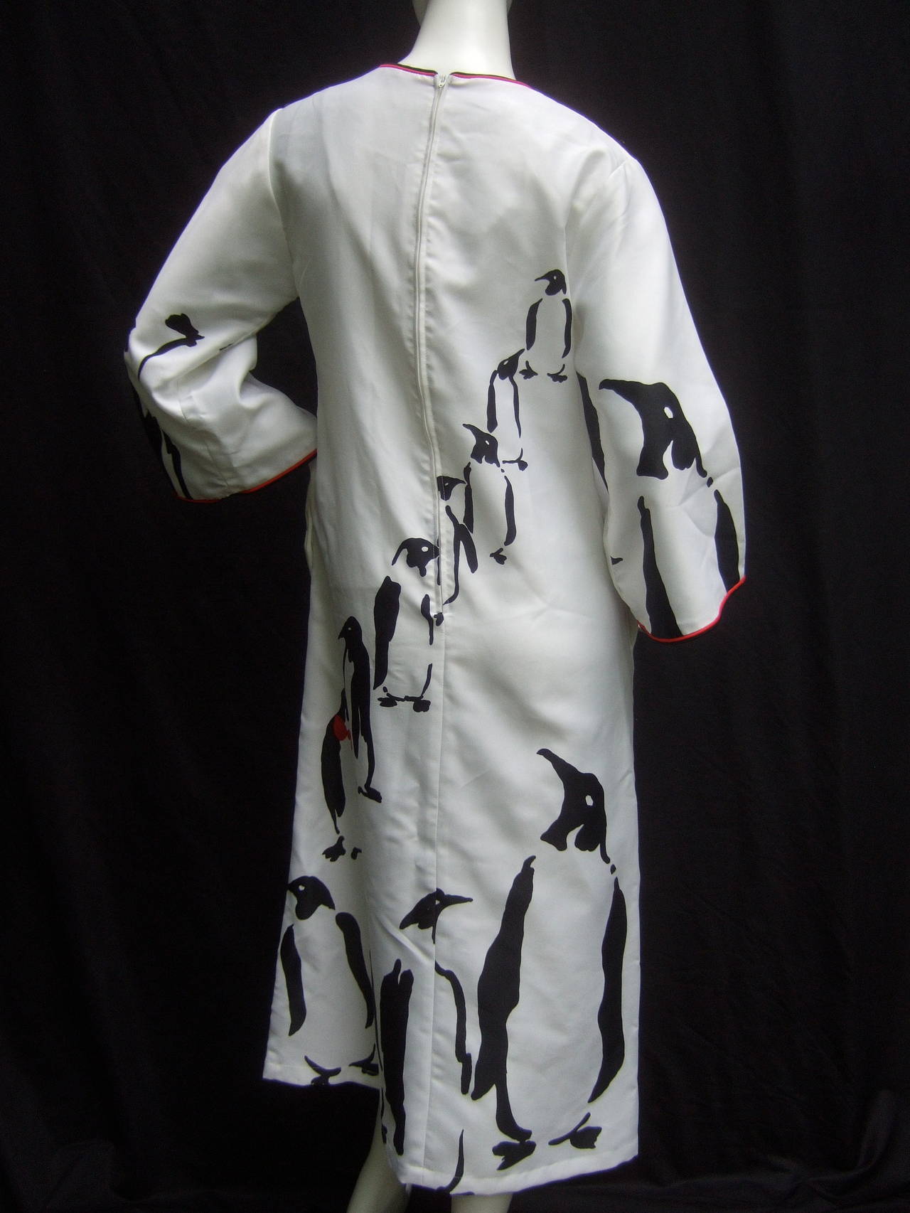 Women's Avant Garde Bold Graphic Penguin Print Gown c 1970s