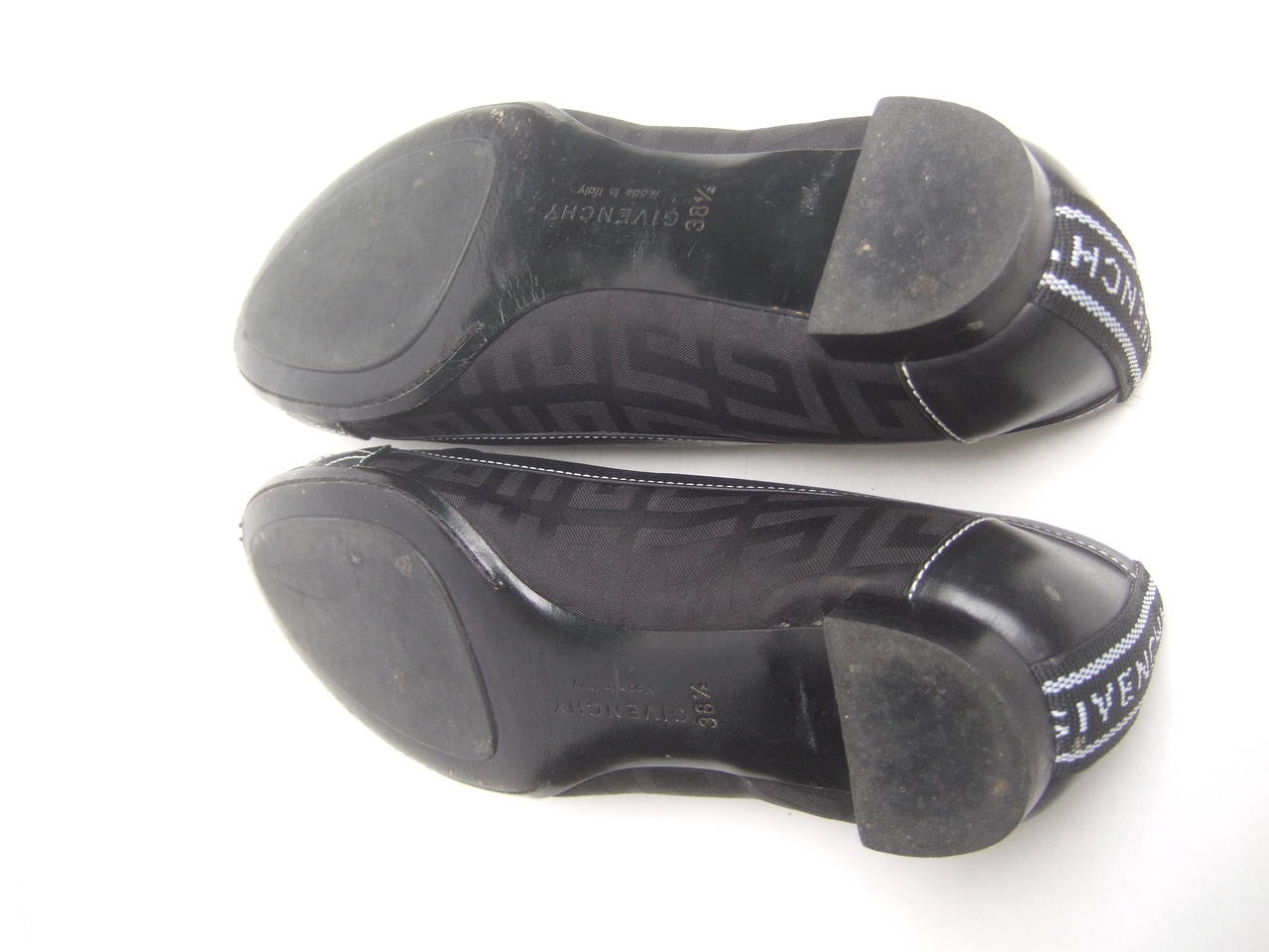 Givenchy Black Canvas Skimmer Flats Made in Italy Size 38.5 1