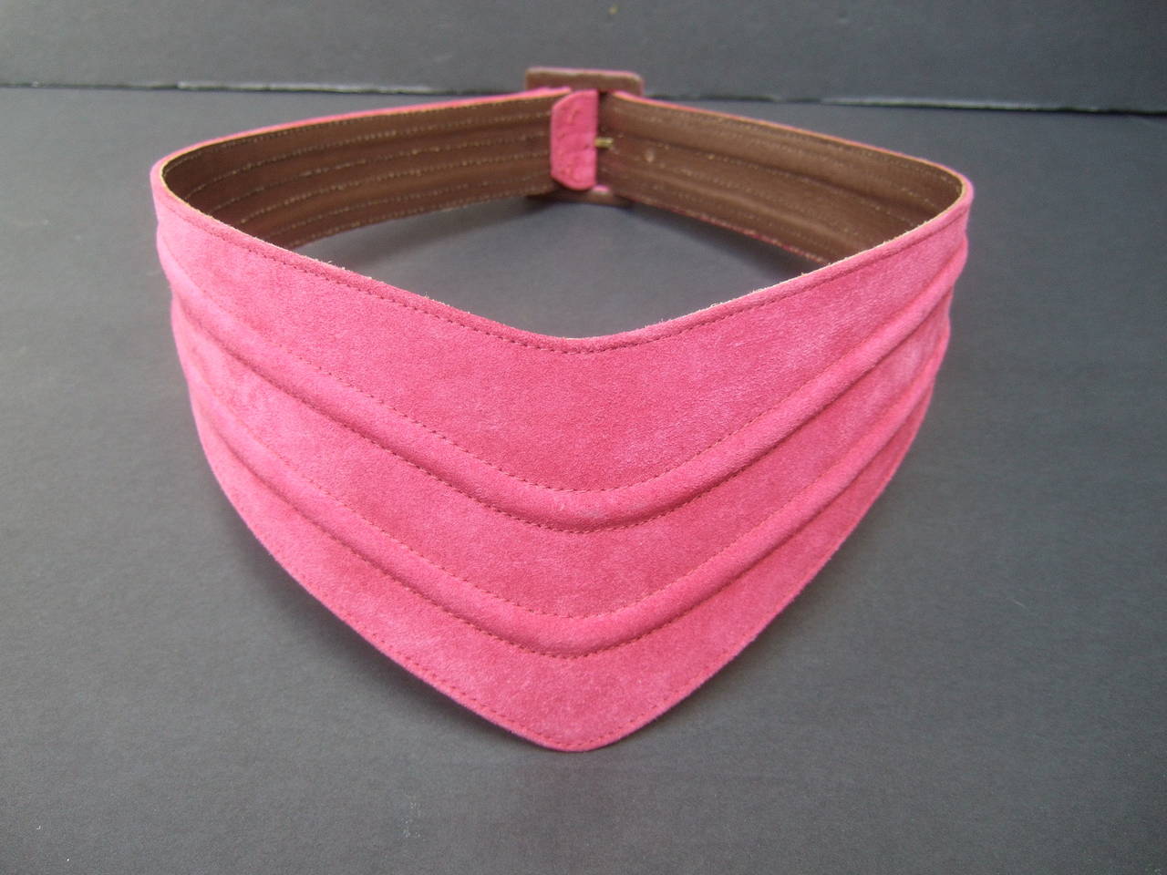 Givenchy Paris Fuchsia Suede Wide Belt c 1980s In Excellent Condition In University City, MO