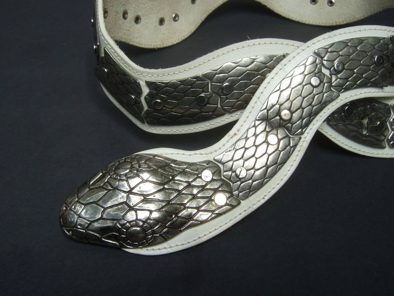 Women's Exotic Italian Silver Metal Articulated White Leather Snake Belt c 1980s