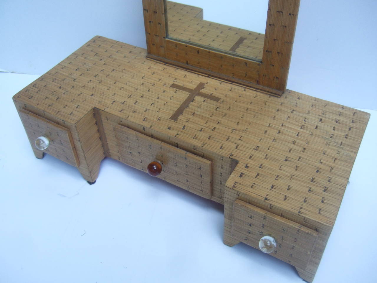 1930s Handmade Tramp Art Match Stick Diminutive Vanity Case 1