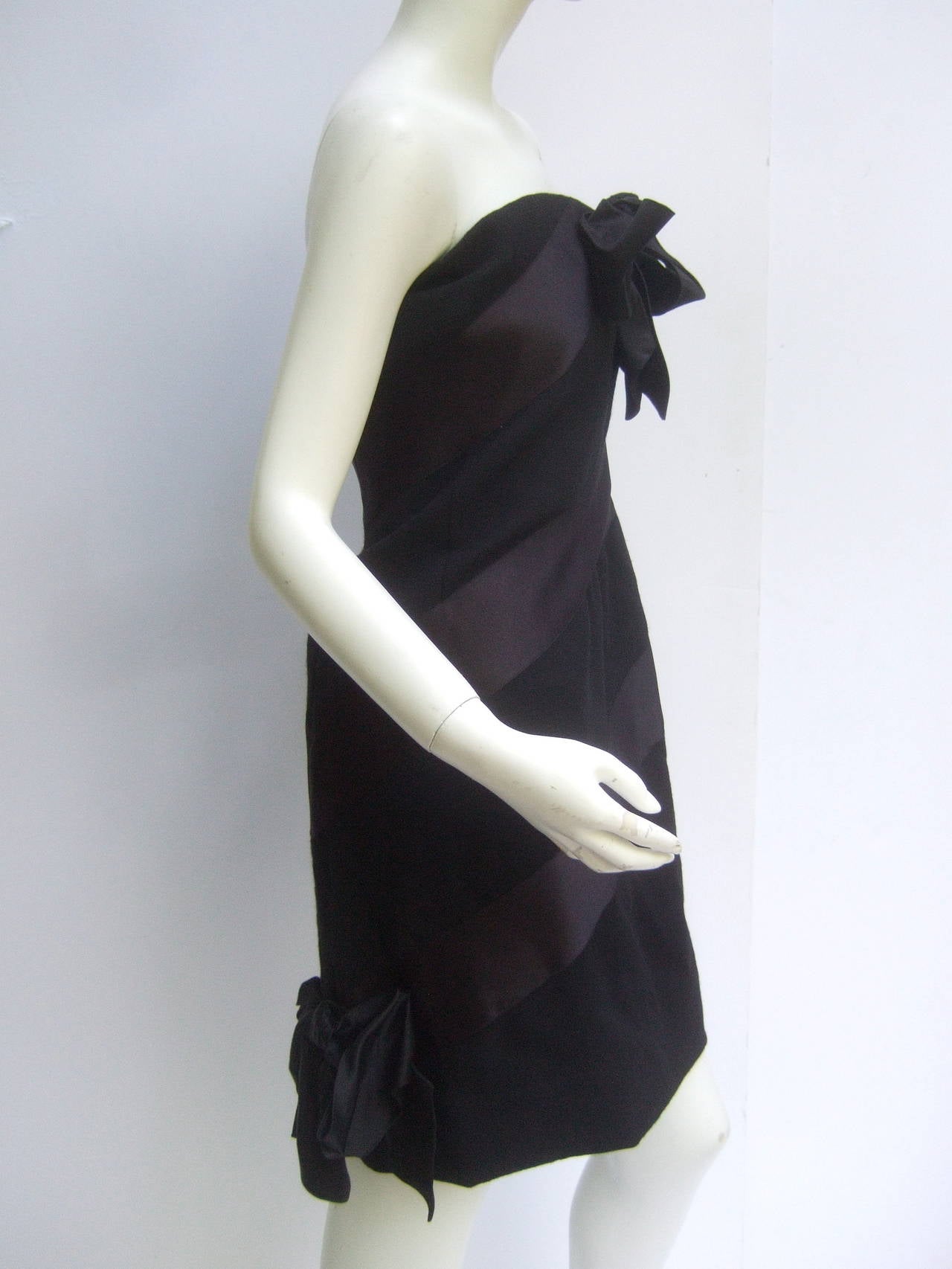 Bill Blass Chic Black Wool & Satin Strapless Cocktail Dress c 1980s 1