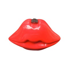 Timmy Woods Beverly Hills Mod Rot Emaille Lippen Handtasche c 1990s