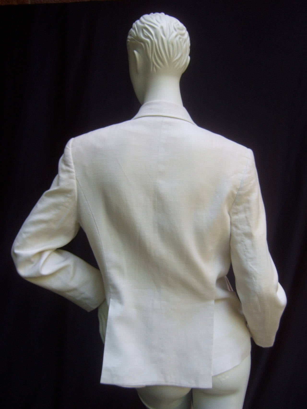 Hermes Paris Crisp White Linen Jacket Made in France c 1980s In Good Condition In University City, MO