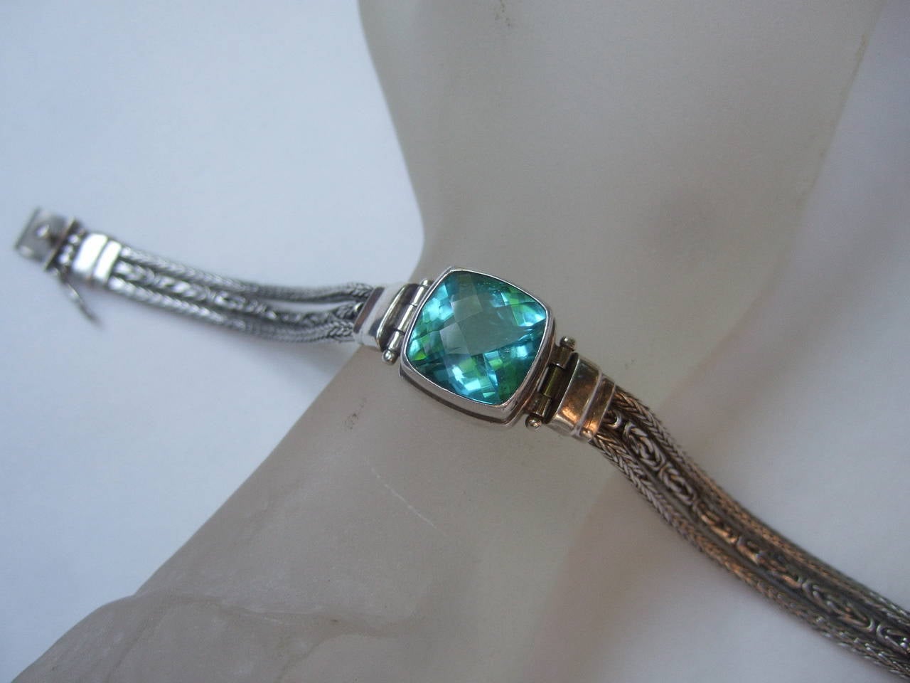 Elegant Sterling Silver Aquamarine Color Crystal Artisan Bracelet 1