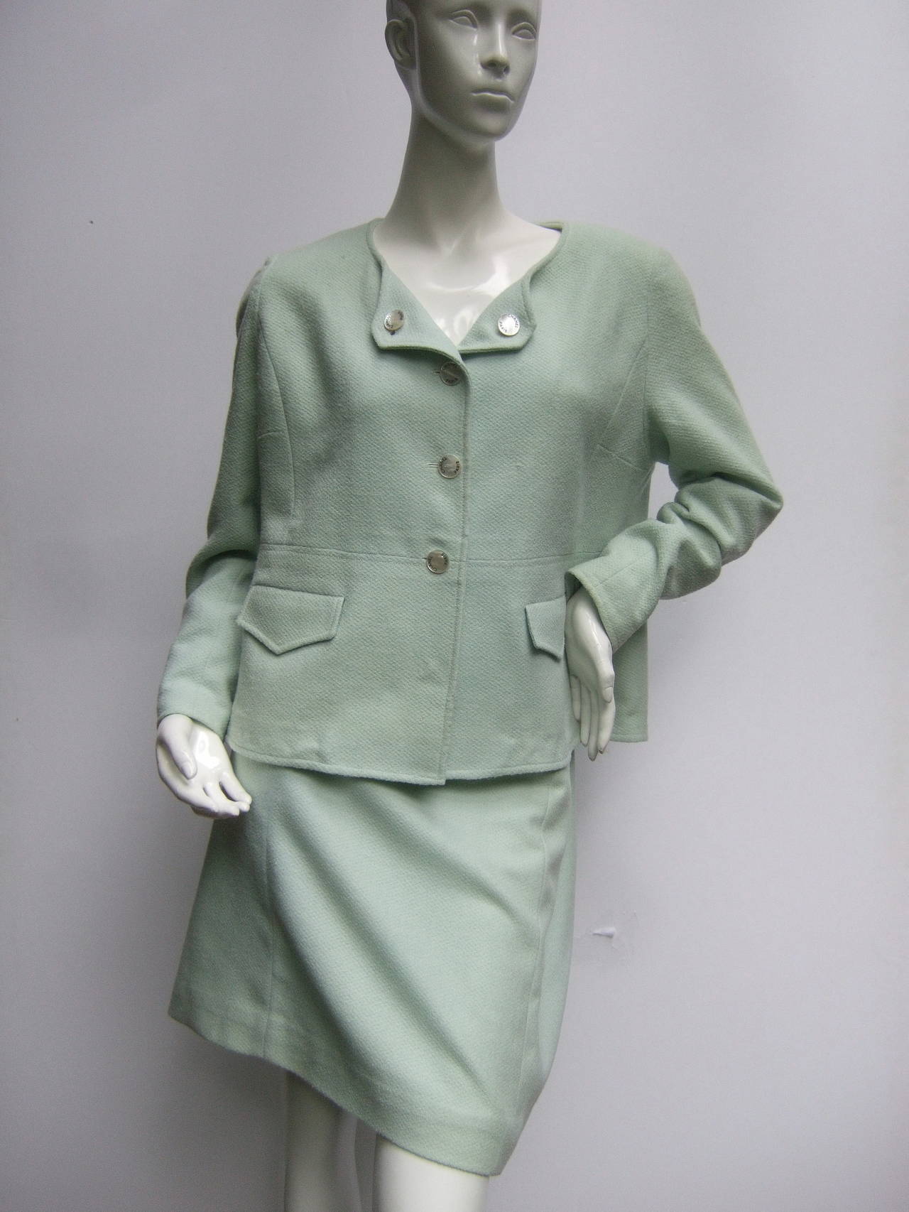 Chanel Boutique Chic Mint Green Wool Skirt Suit  c 1990 In Good Condition In University City, MO
