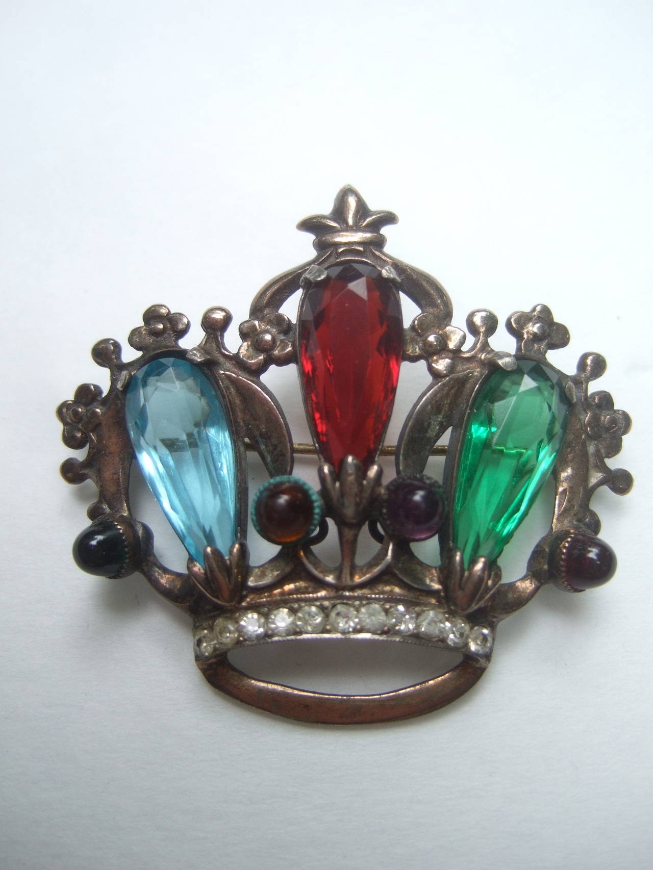 Paire de broches en cristal Sterling Crown Brooches c 1950 Excellent état - En vente à University City, MO