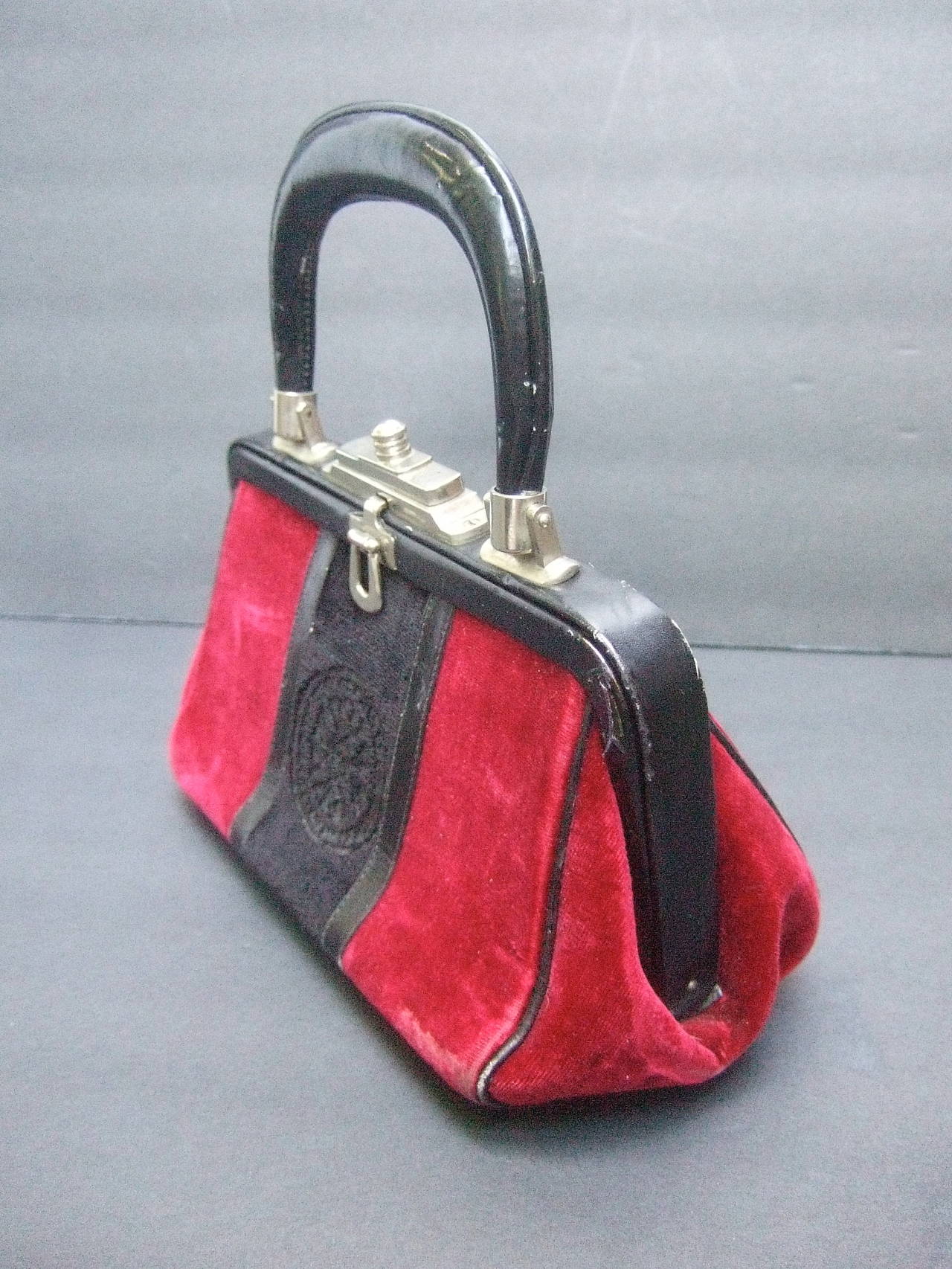 Roberta di Camerino Burgundy Red & Black Velvet Leather Handbag c 1970 1