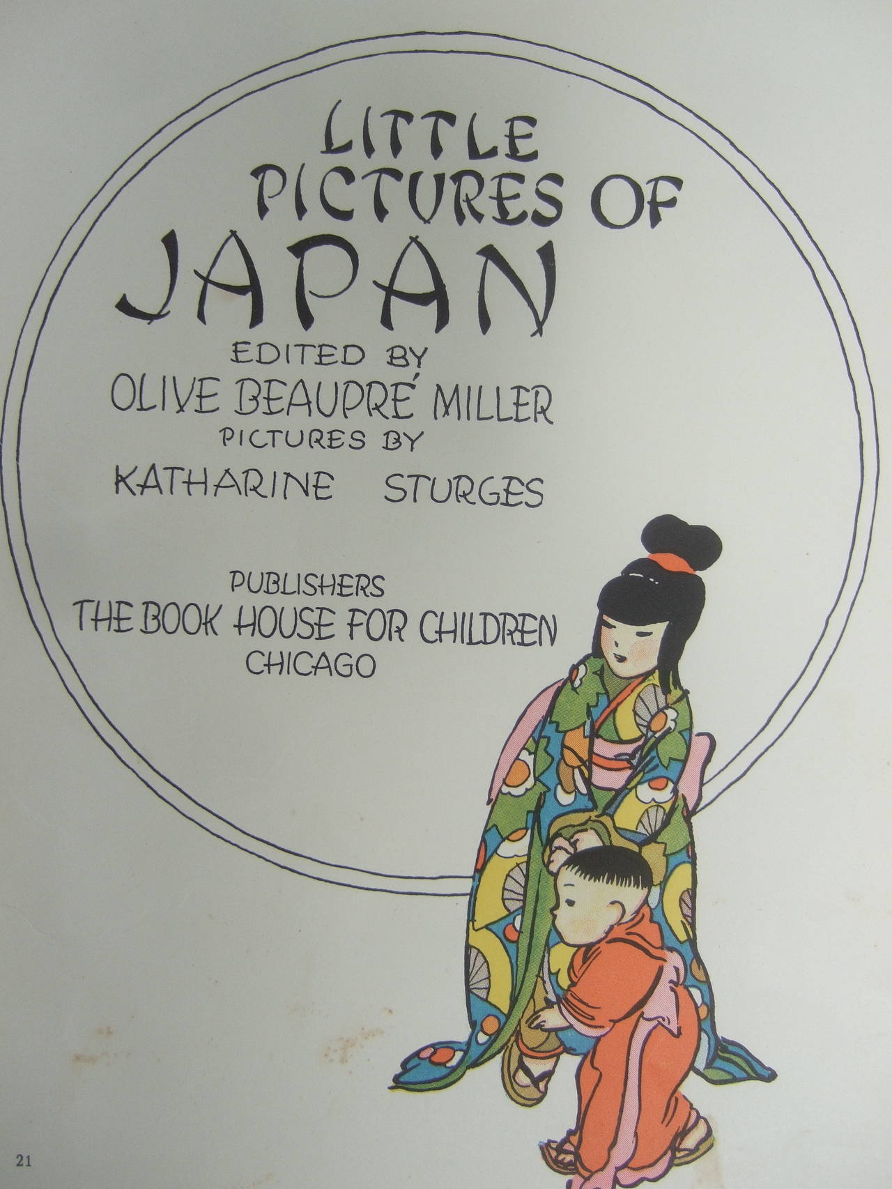 Little Pictures of Japan IIlustrated Childrens Book Copyright 1925 In Good Condition In University City, MO