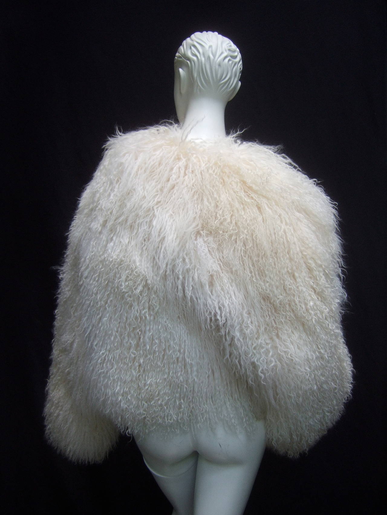 Tibetan Fluffy Lamb Fur Chubby Jacket for Neiman Marcus c 1980s In Excellent Condition In University City, MO