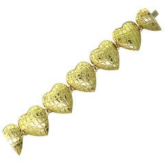 Gucci Heart Link Gold Bracelet