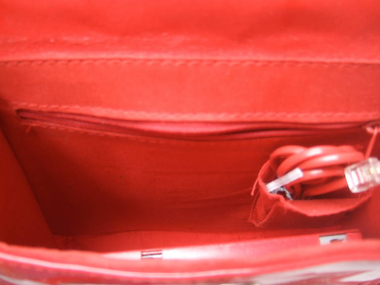 1970s Avant Garde Mod Red Vinyl Telephone Handbag In Fair Condition In University City, MO