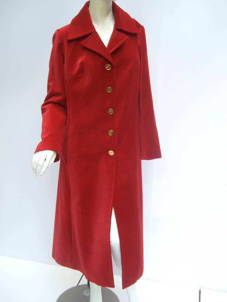 Women's Roberta di Camerino Scarlet Red Velvet Coat Made in Italy c 1970