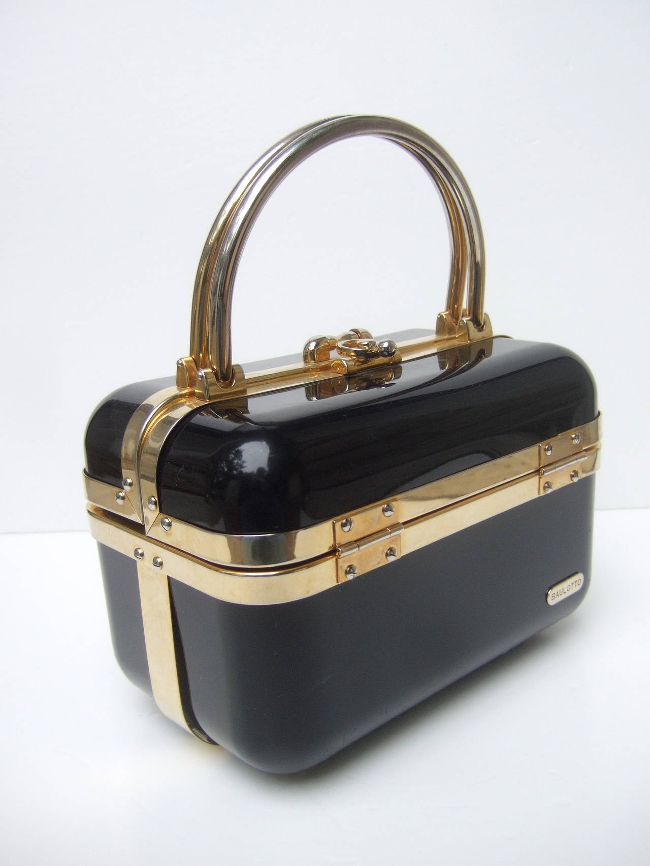 Women's Sleek 1970s Italian Ebony Lucite Handbag Designed by Baulotto