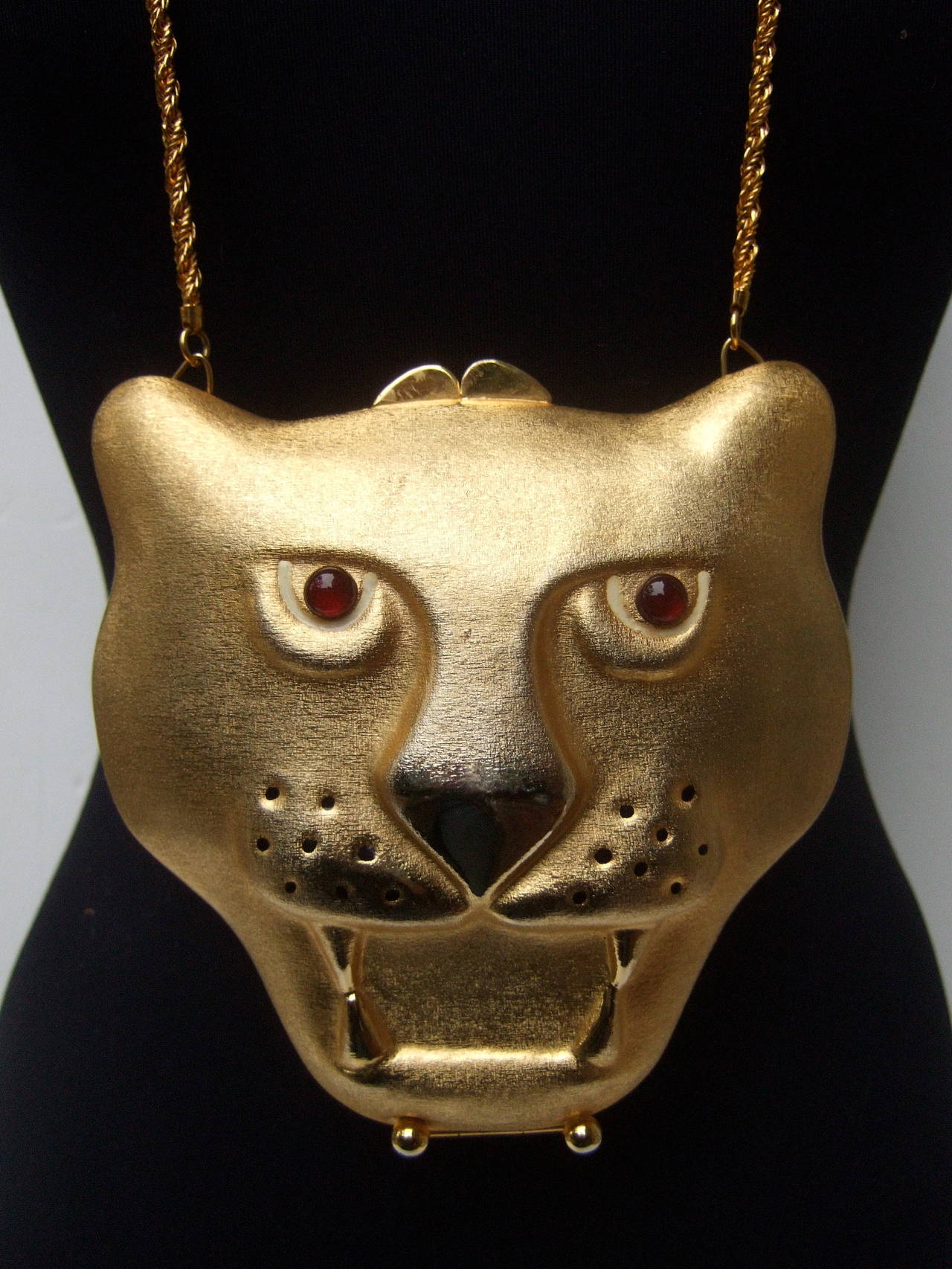 Saks Fifth Avenue Gilt Metal Panther Evening Bag Made in Italy c 1970s For Sale 4